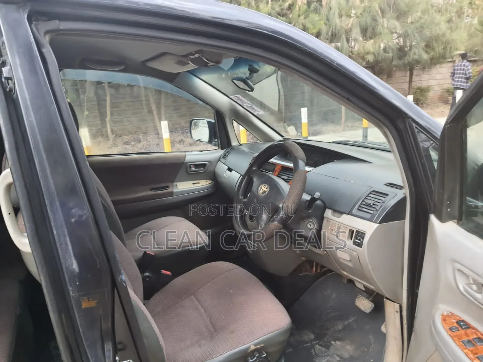 Toyota Voxy 2005 Blue