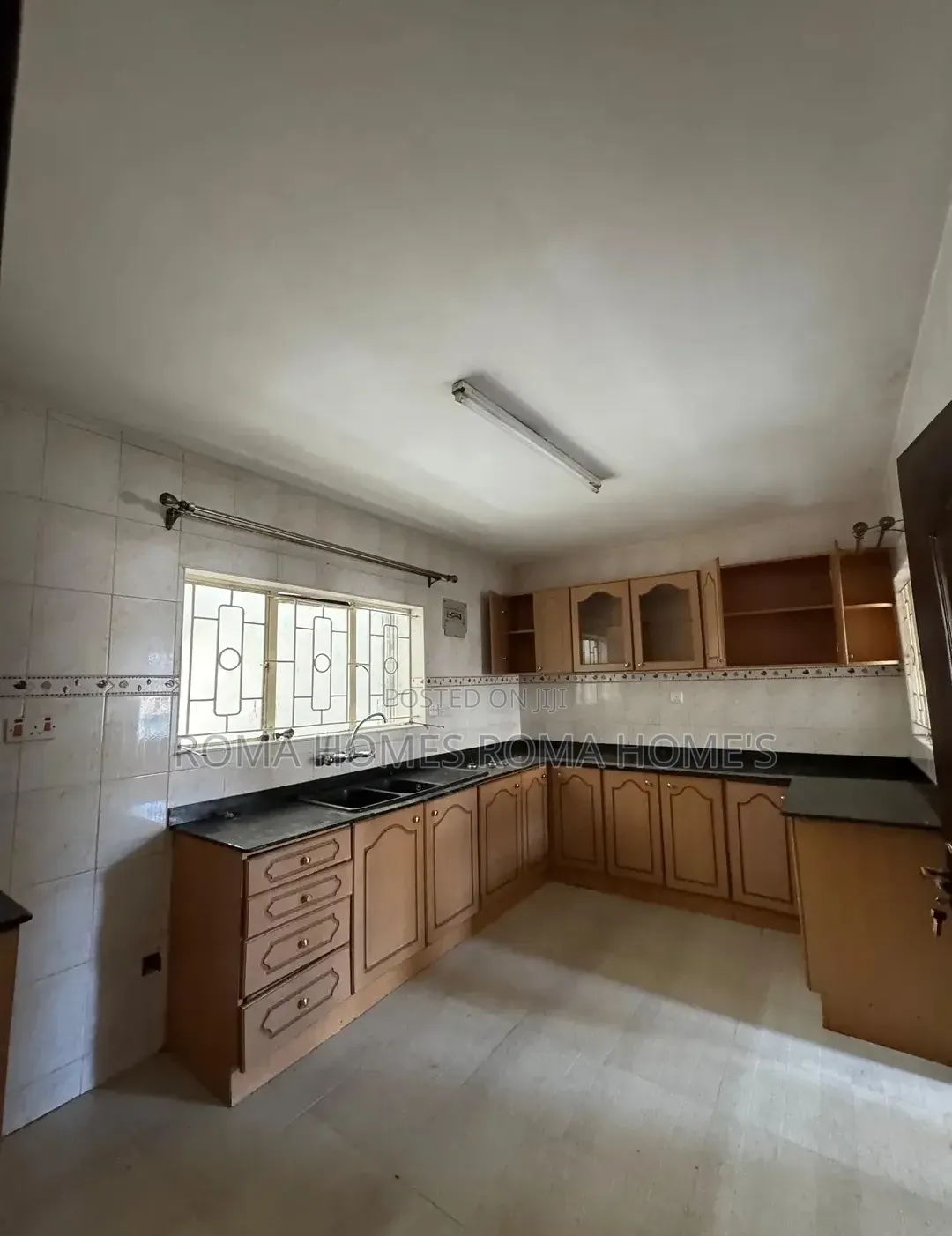 3bdrm Apartment in Kilimani, Nairobi Central for rent