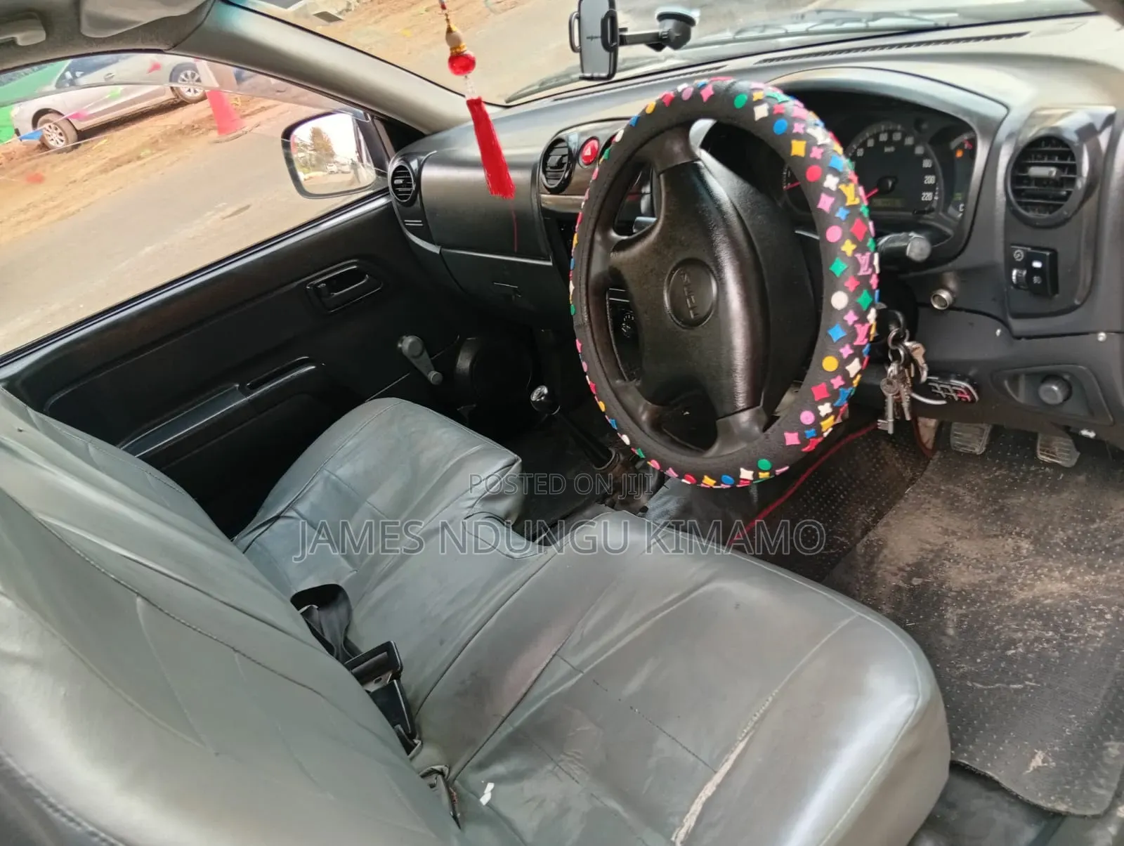 Isuzu D-MAX 2012 White