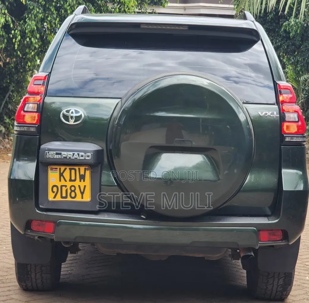 Toyota Land Cruiser Prado 3.0 D-4D (190 Hp) 7 seats 2014 Green