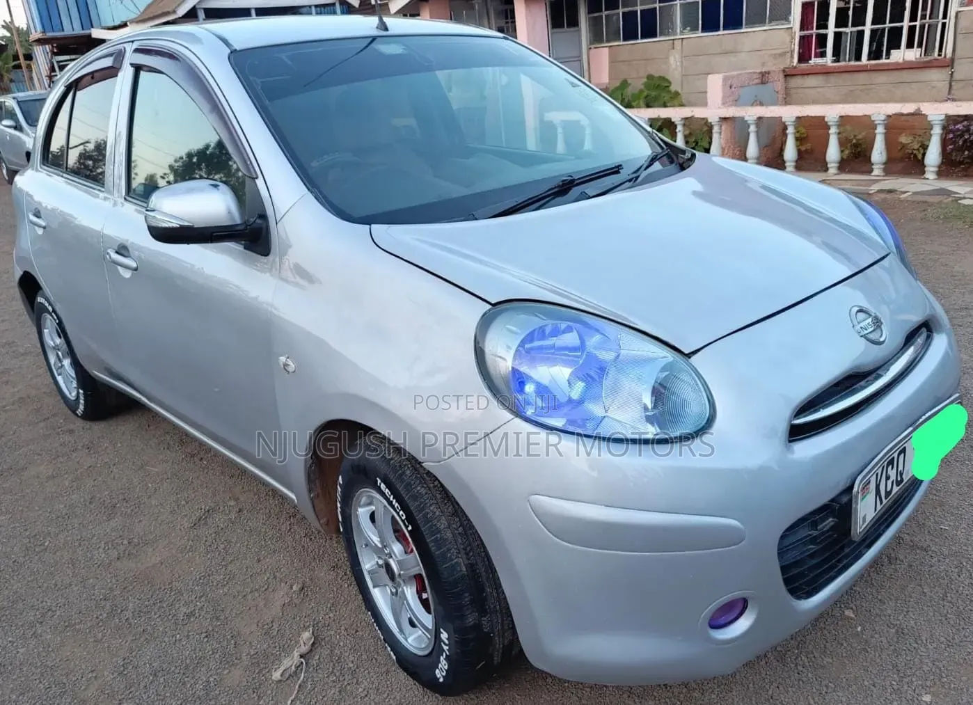 Nissan March 2011 Silver