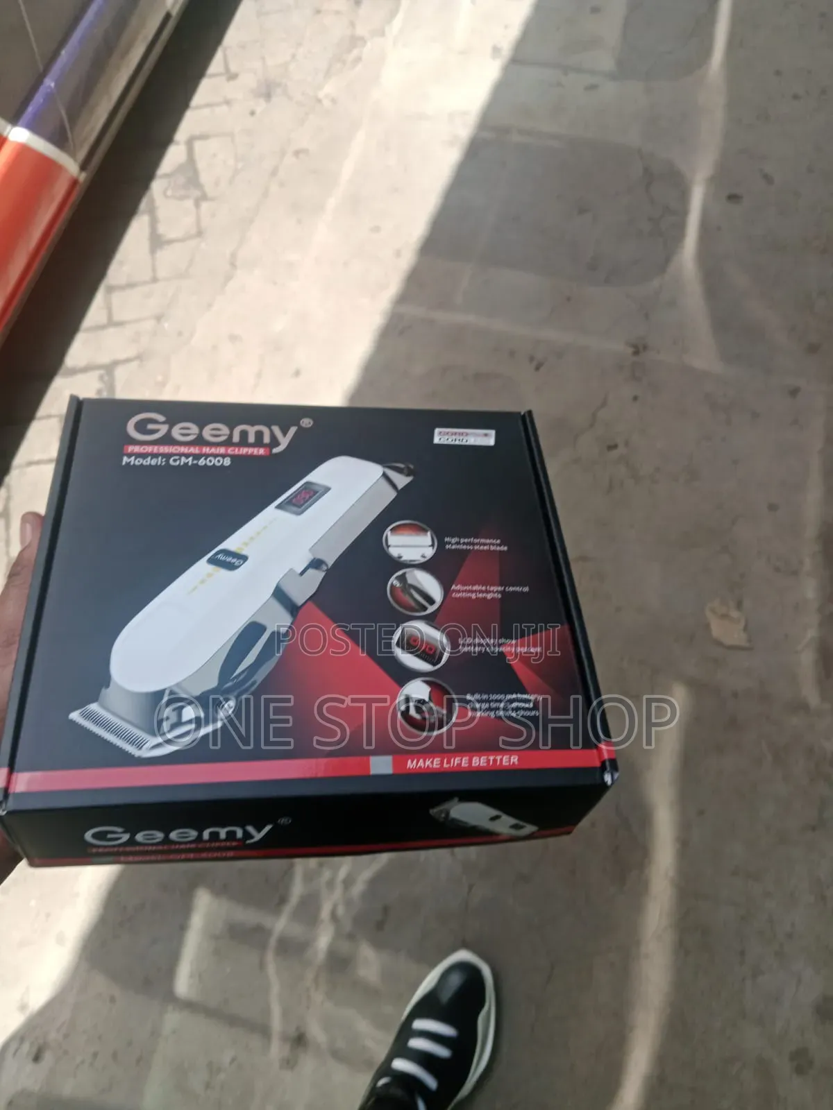 Cordless Usage Electric Shaver With Adjustable Cutting Lengths
