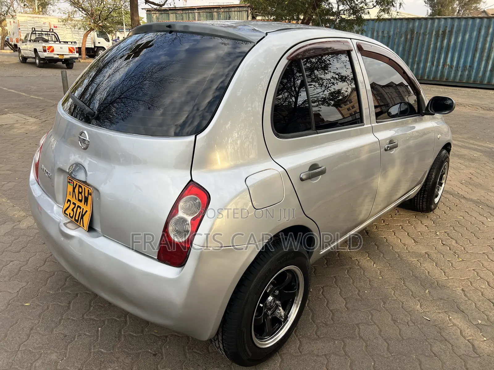 Nissan March 2006 Silver