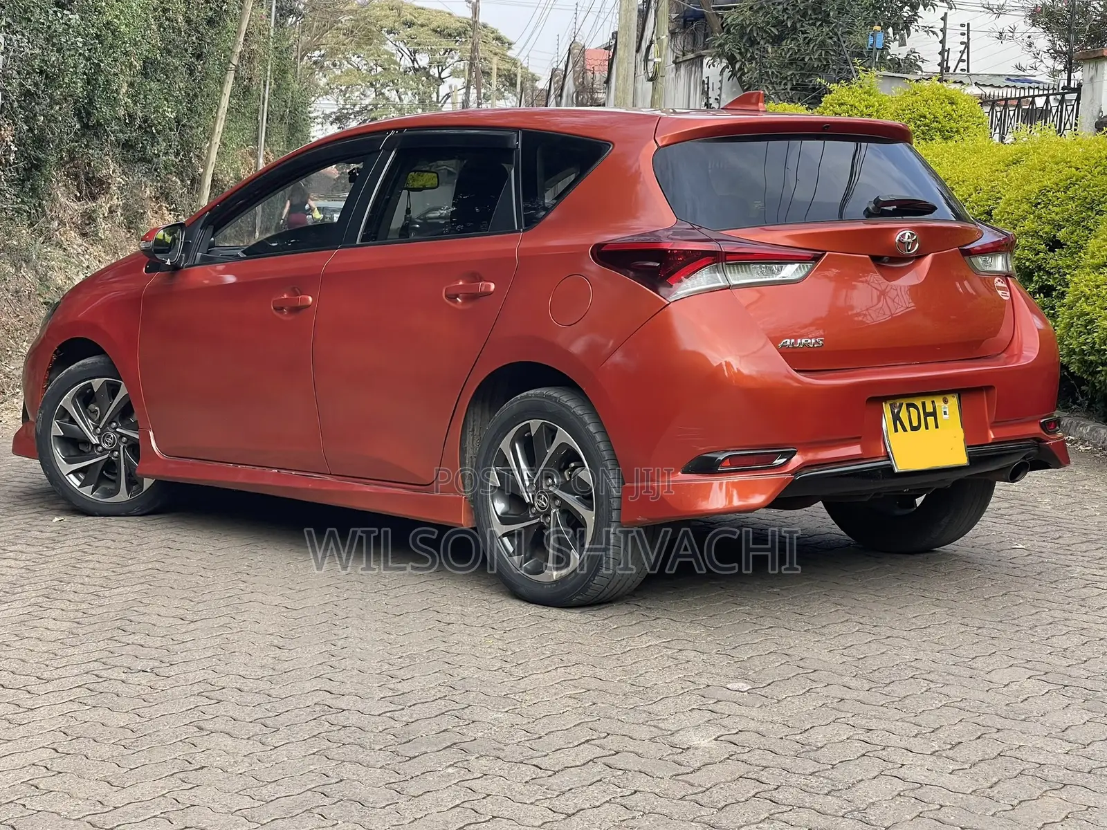 Toyota Auris 2016 Orange
