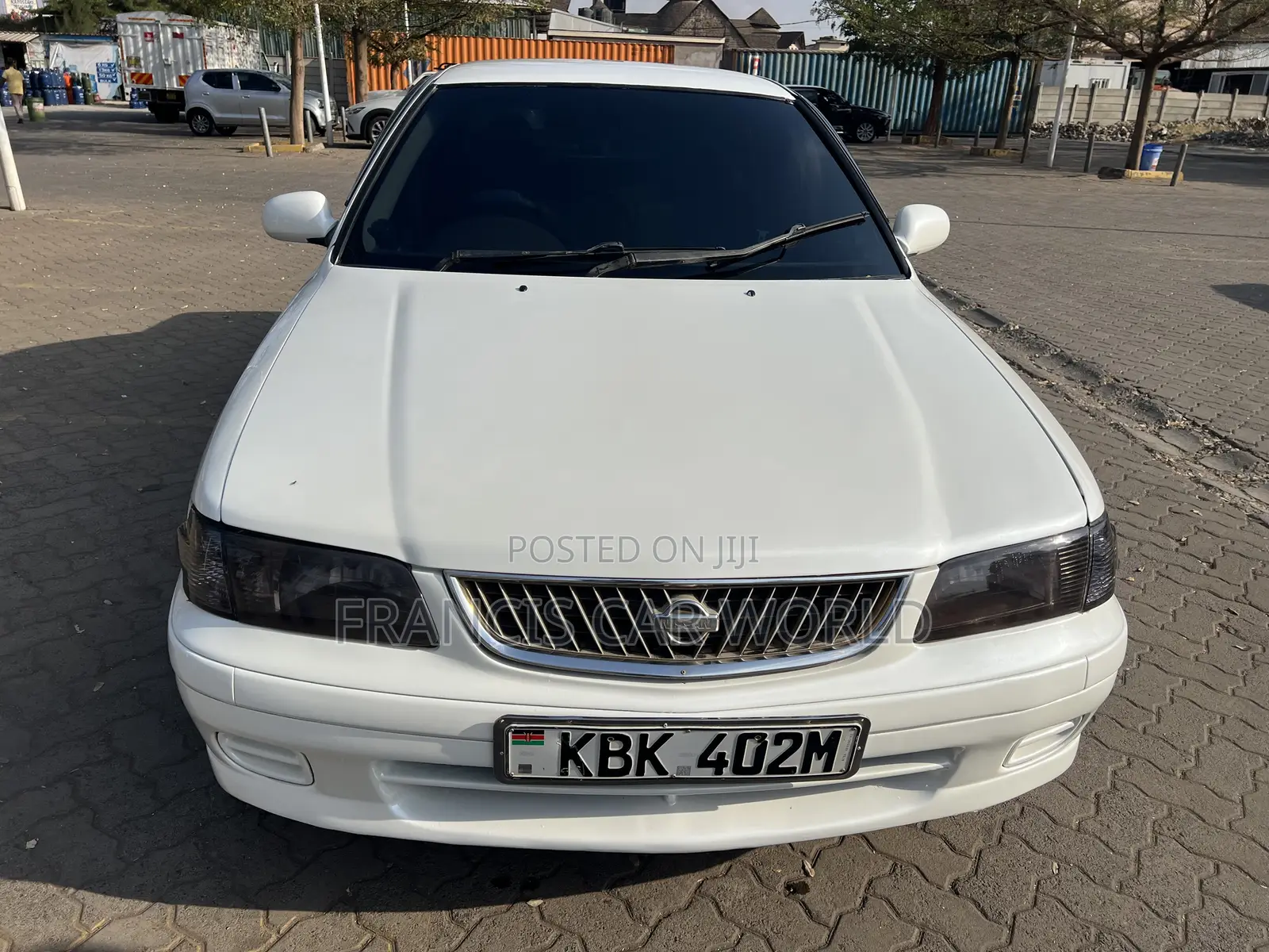 Nissan FB15 2005 Off white