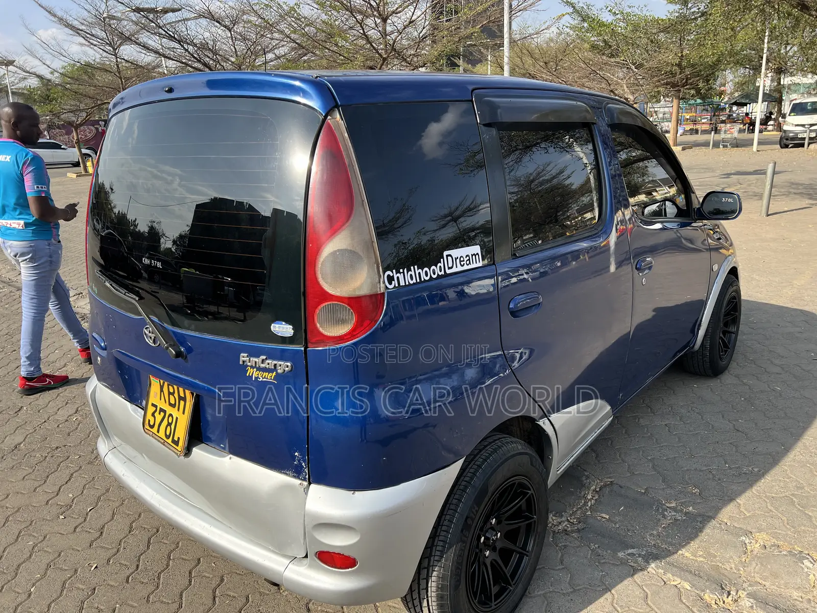 Toyota Porte 2005 Blue