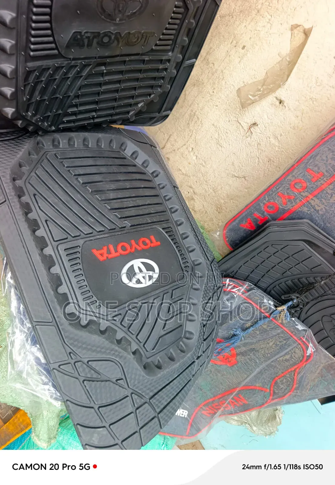 Deep Dish Toyota Floor Mats With Grooves to Trap Water,mud, Dirt