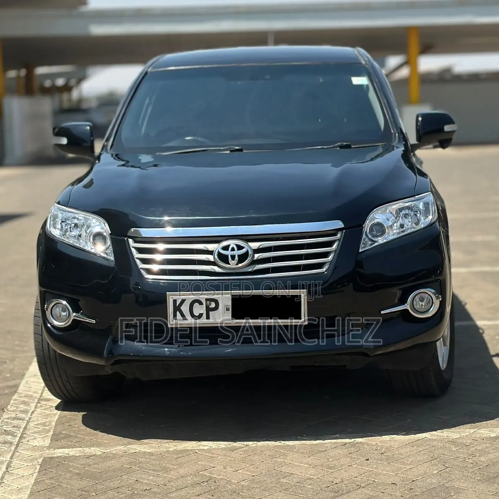 Toyota Vanguard 2010 Black