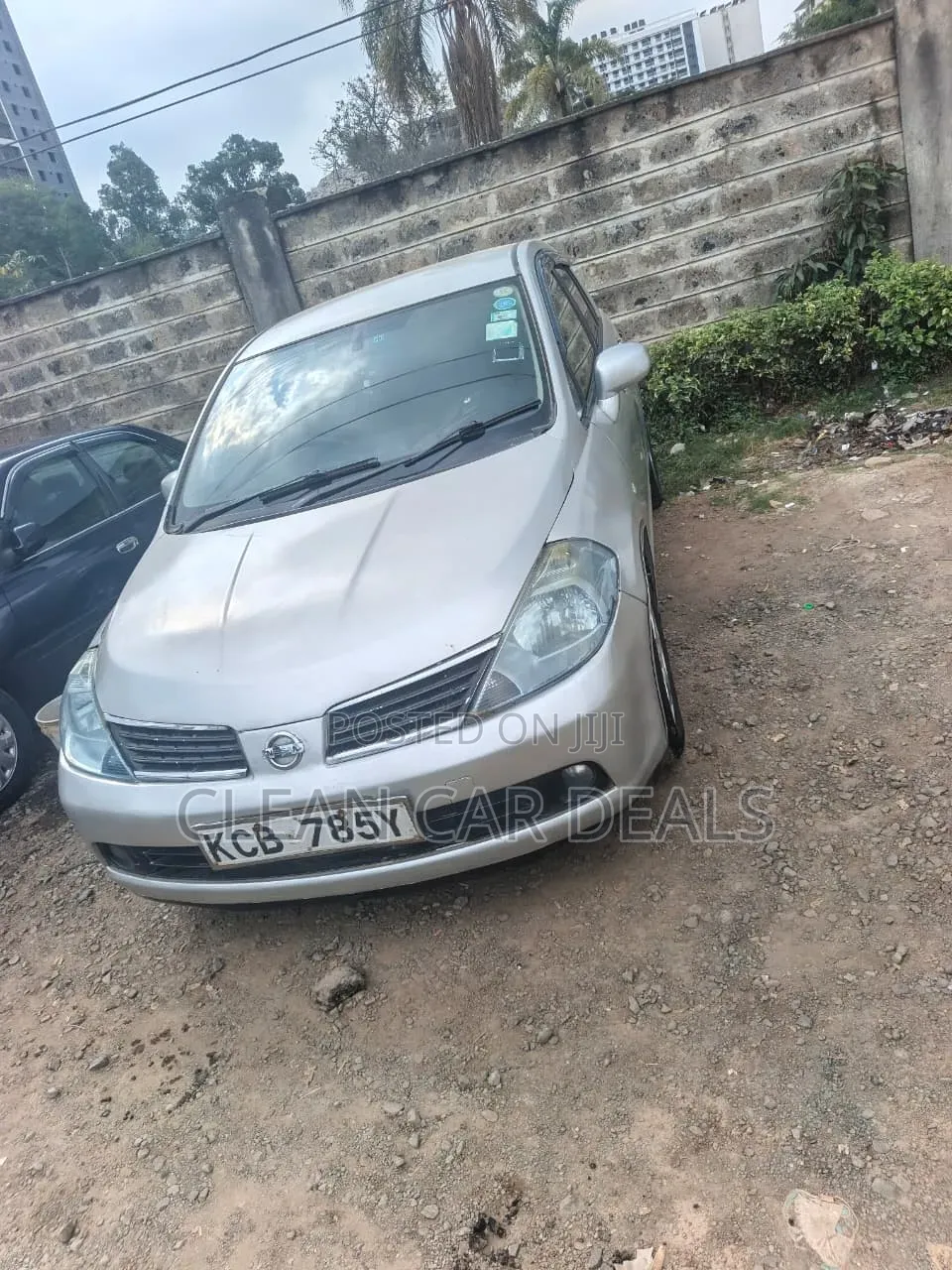 Nissan Tiida 2008 Silver