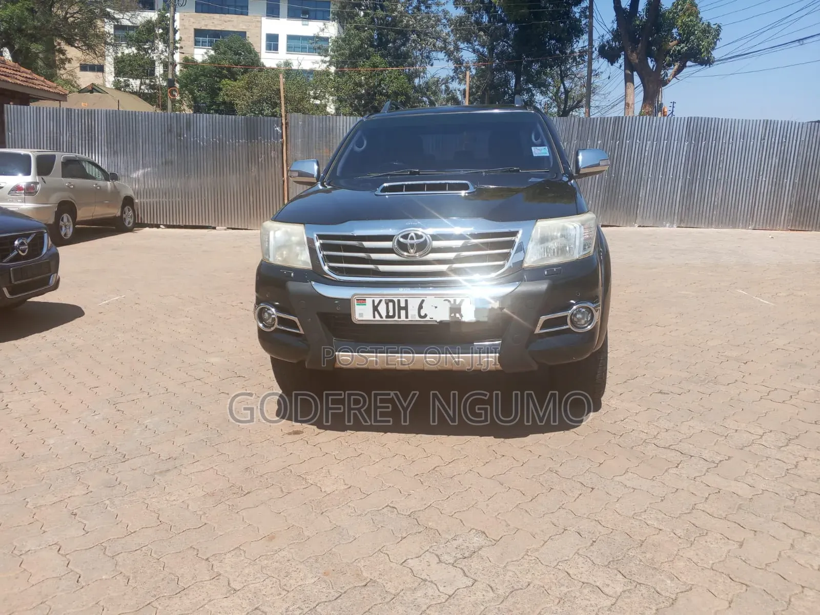 Toyota Hilux 2015 Black