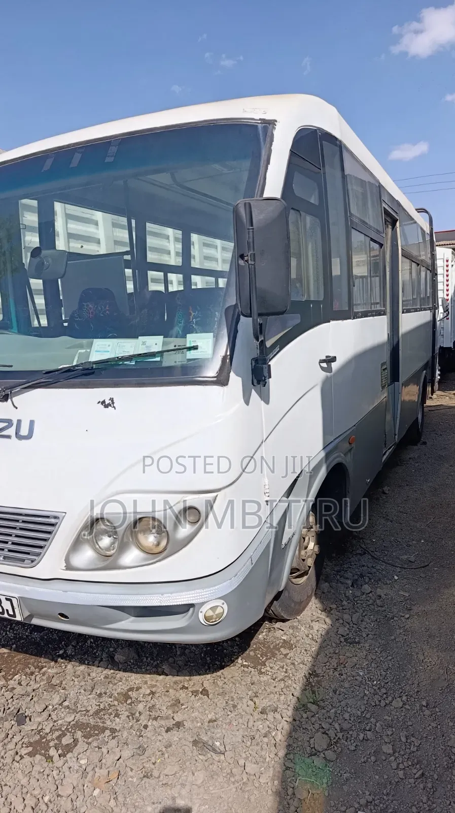 Isuzu NQR 2015 White