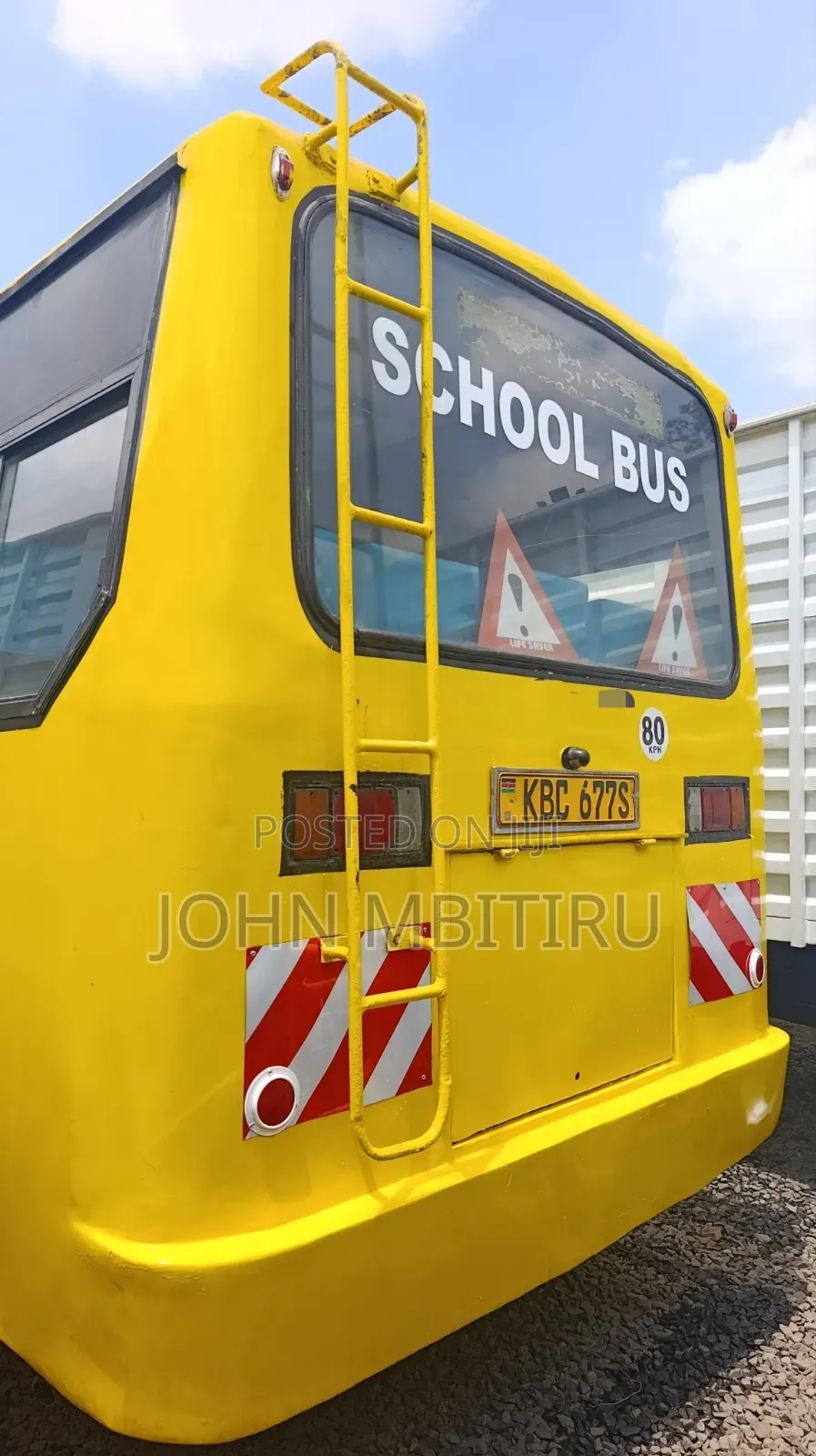 Isuzu NQR 2008 Yellow
