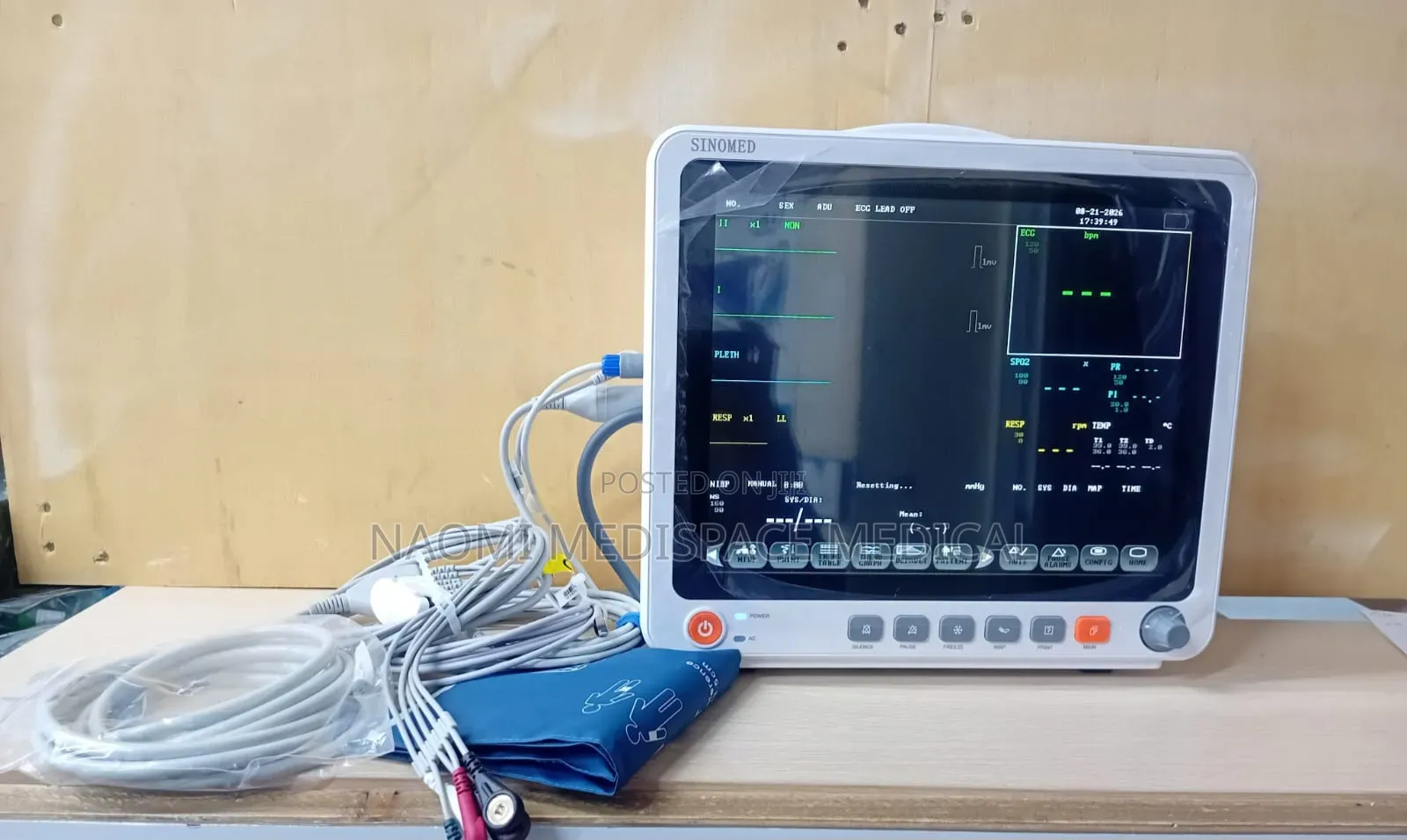 Quaility Sinomed 5 Parameters Patient Monitor