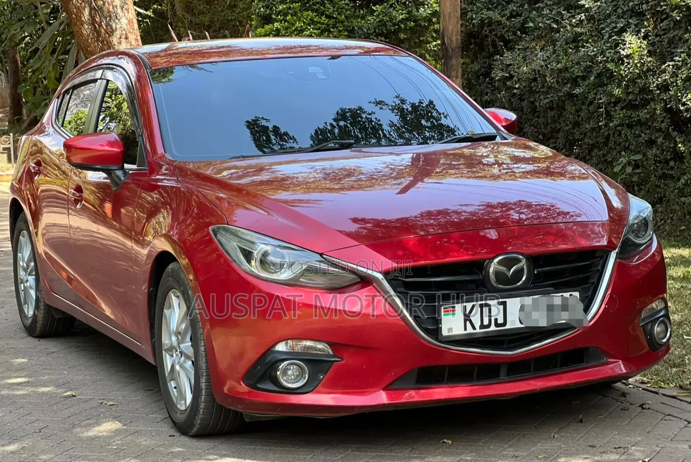 Mazda Axela 2015 Red