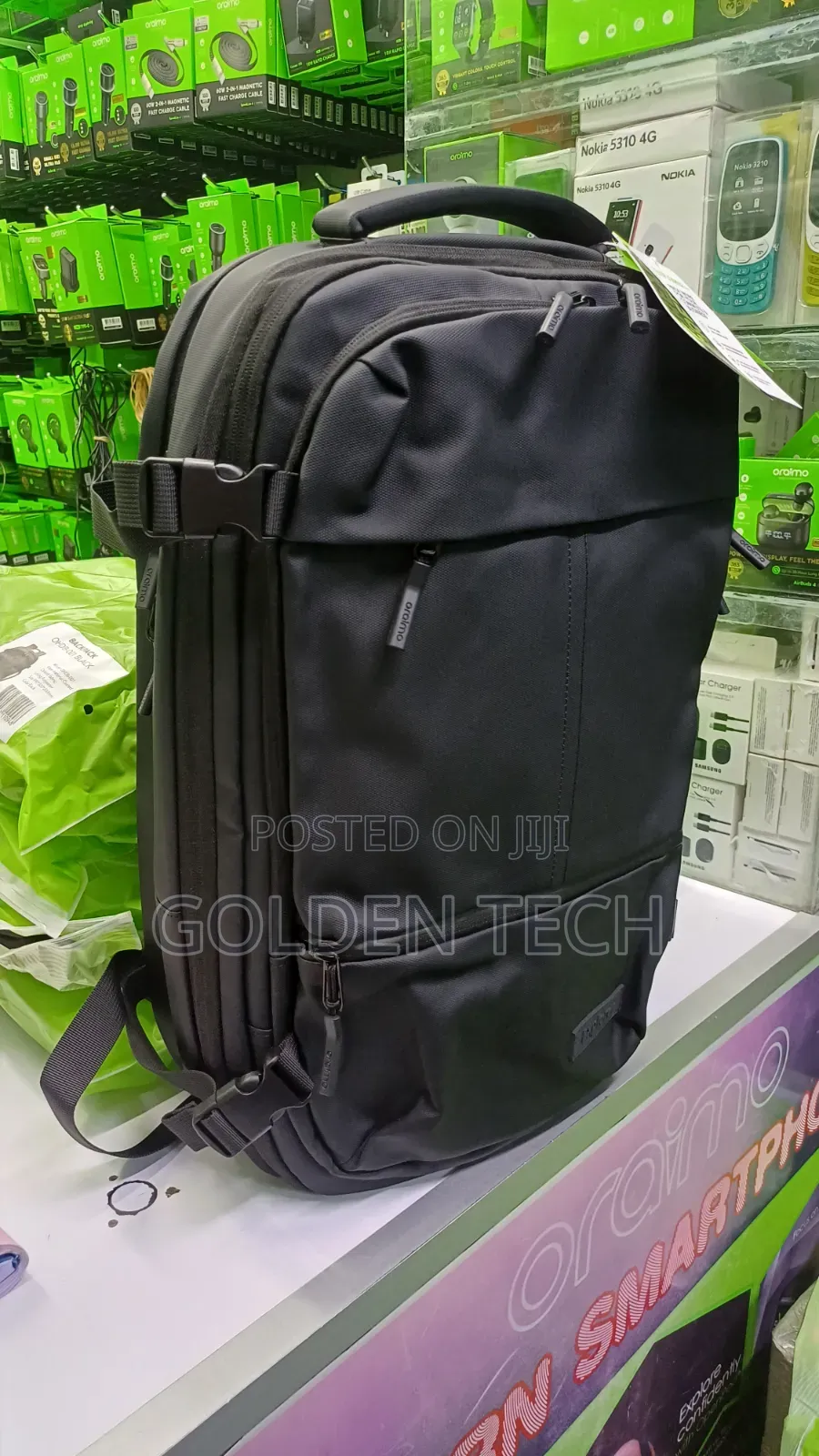 Oraimo MegaCarry Expandable Waterproof Business Backpack Black