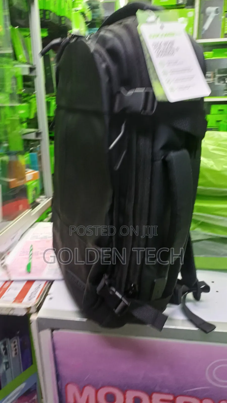 Oraimo MegaCarry Expandable Waterproof Business Backpack Black