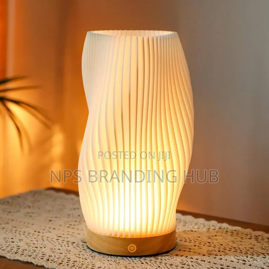 Wavy Vase Lamp (Chu