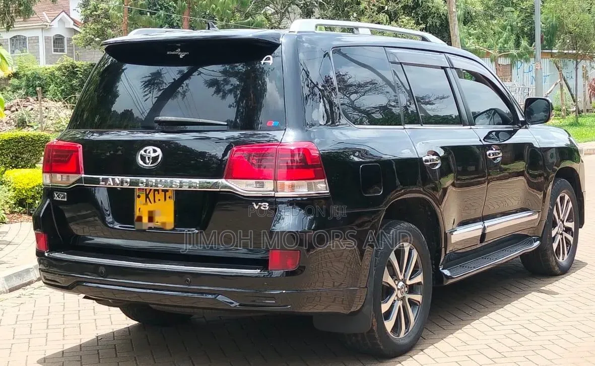 Toyota Land Cruiser Prado 2012 Black