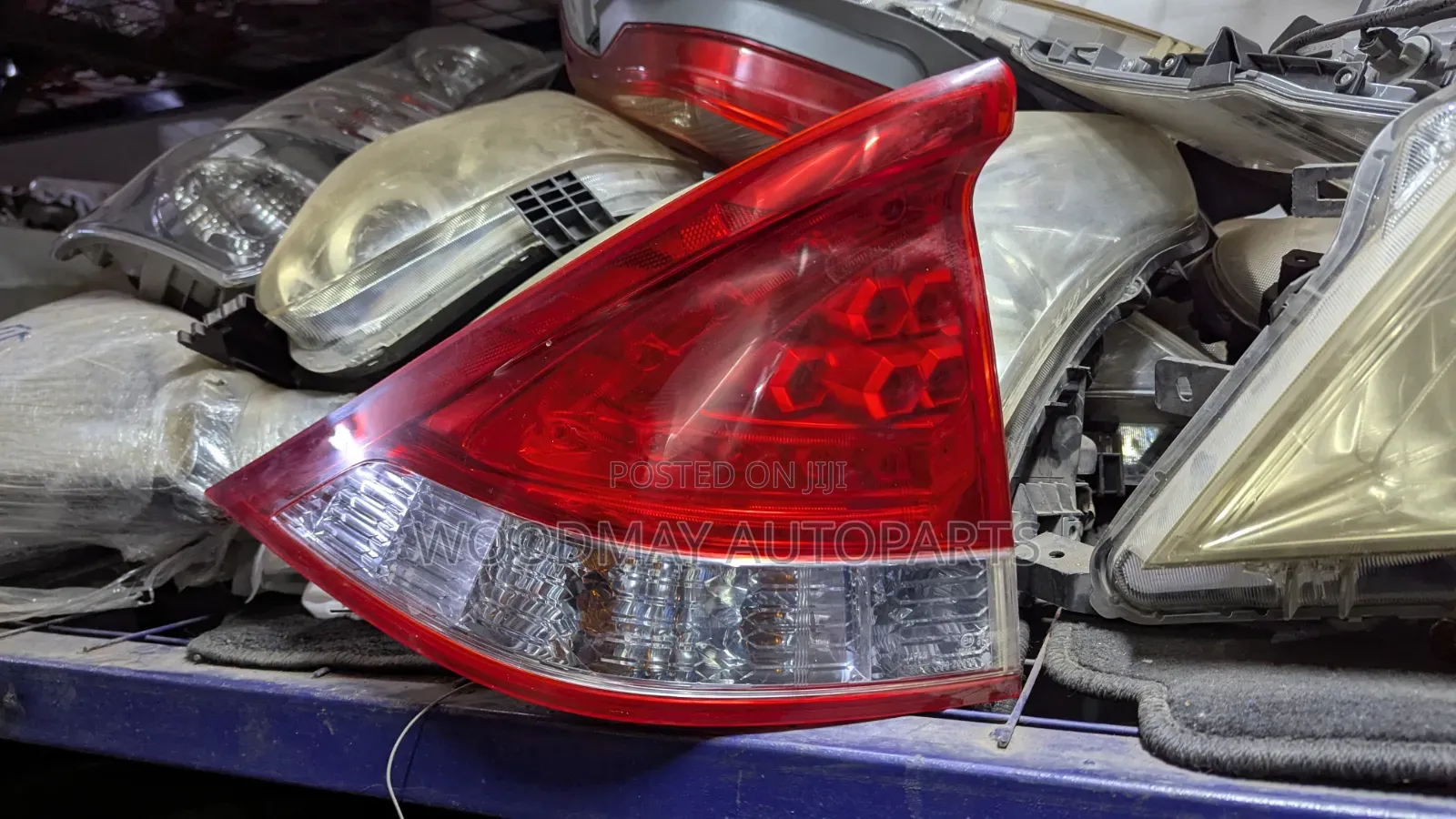 Honda Insight Backlight