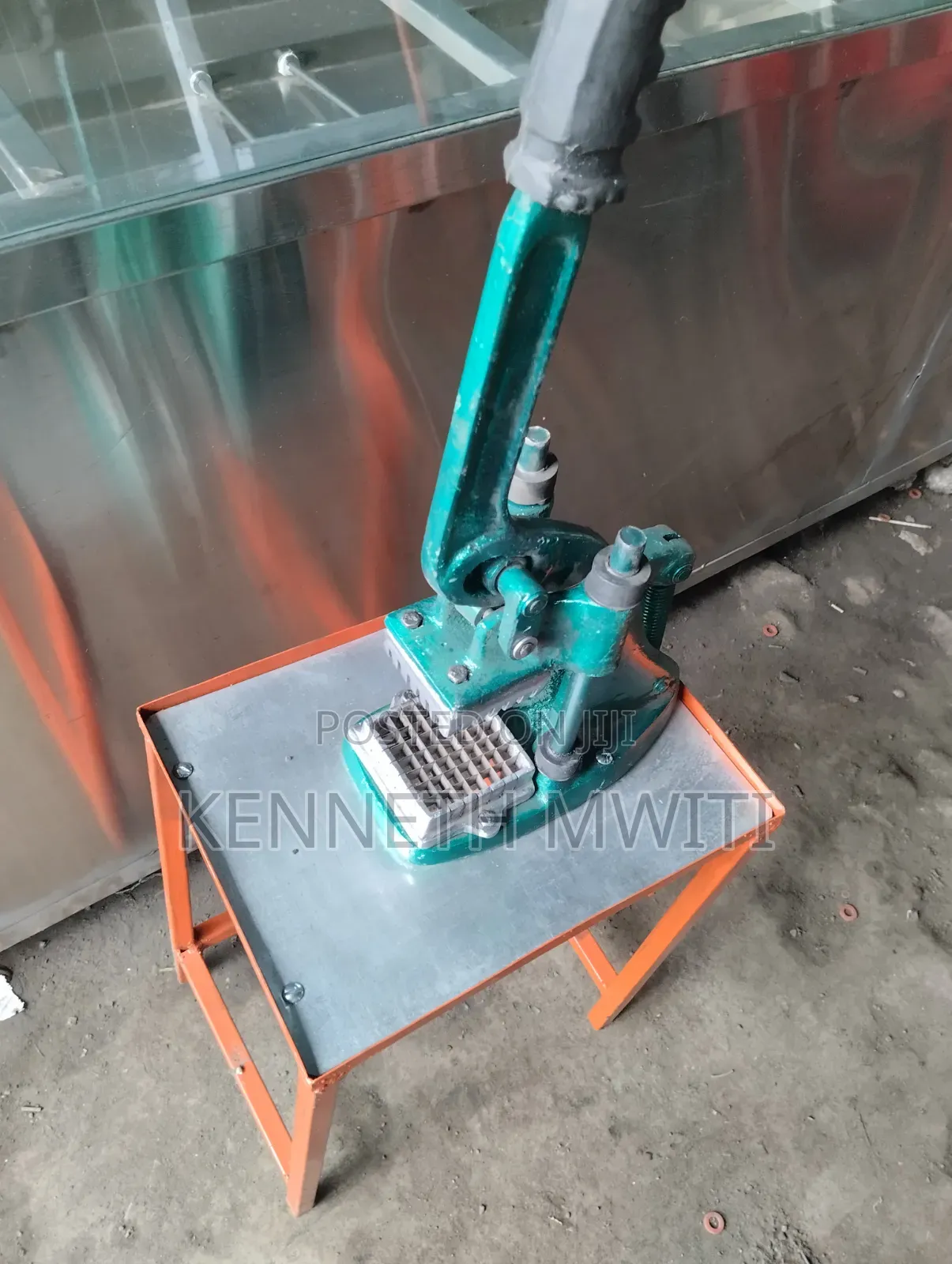 Champions Chips Cutter