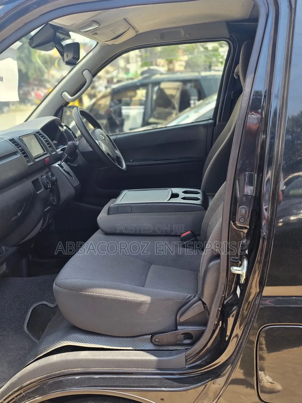 Toyota HiAce 2019 Black