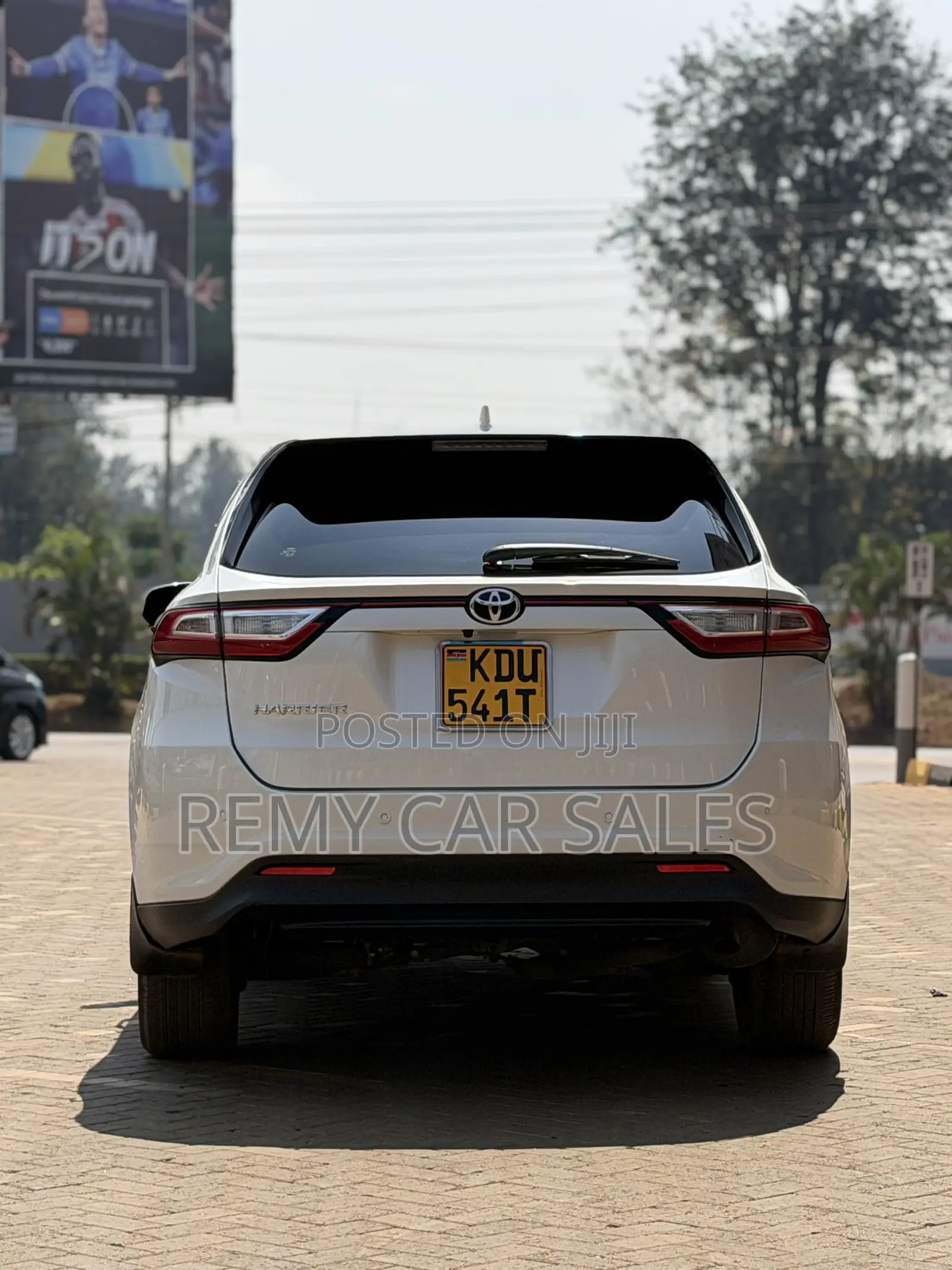 Toyota Harrier 2018 White