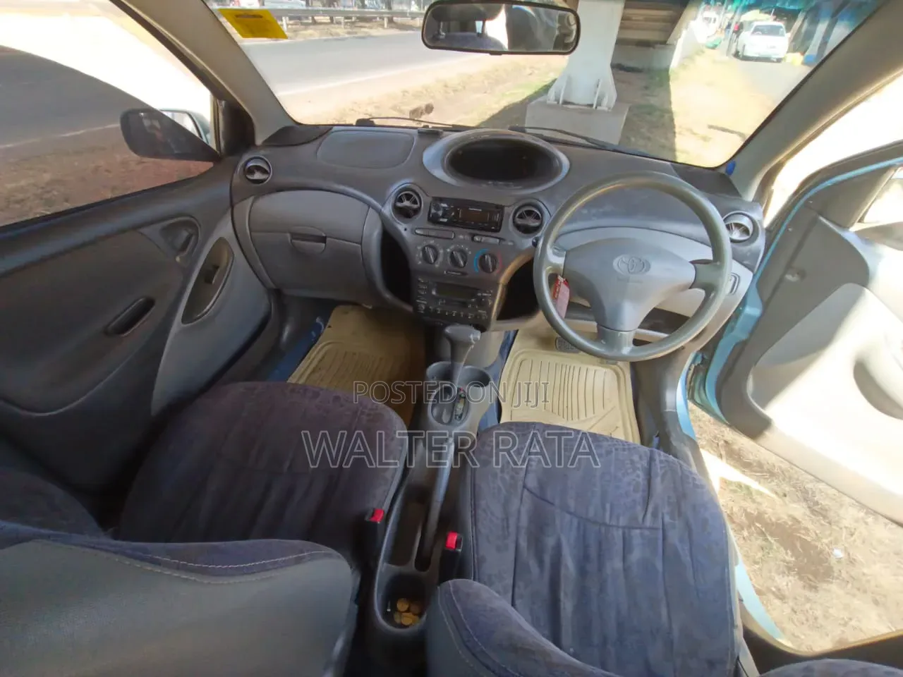 Toyota Vitz 2001 Blue