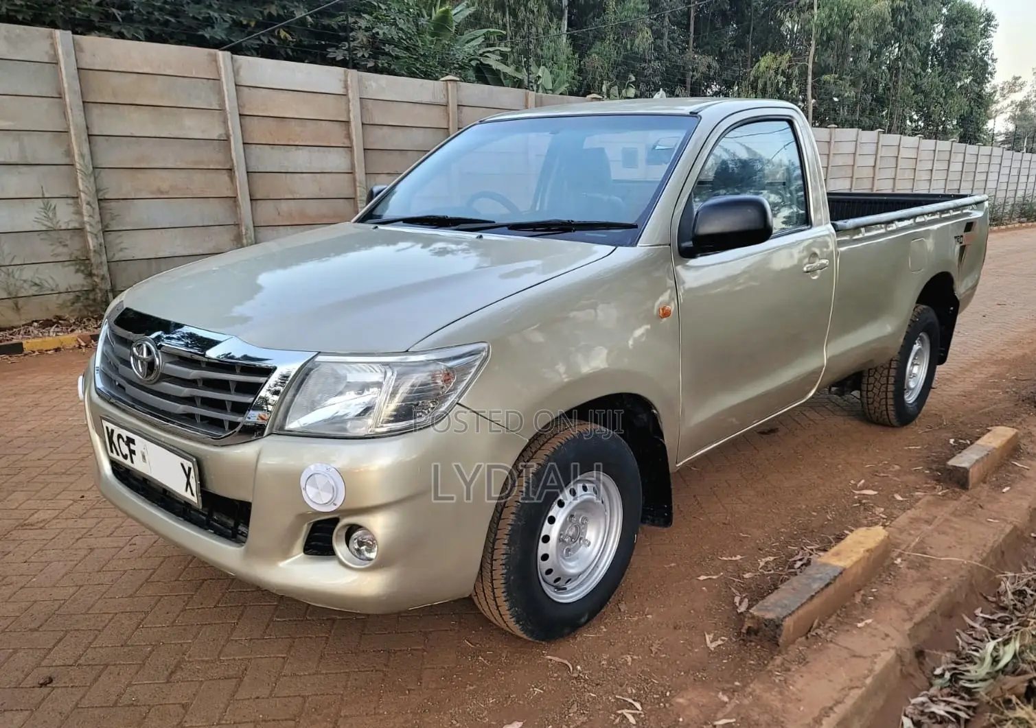 Toyota Hilux 2015 Gold