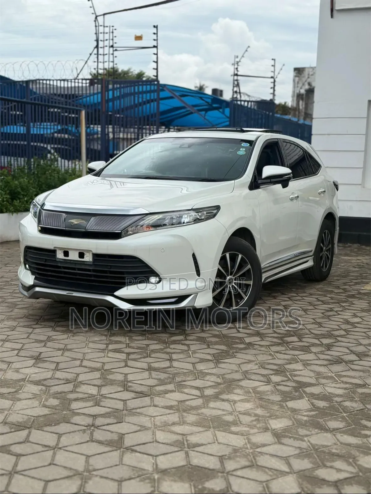 Toyota Harrier 2019 Off white