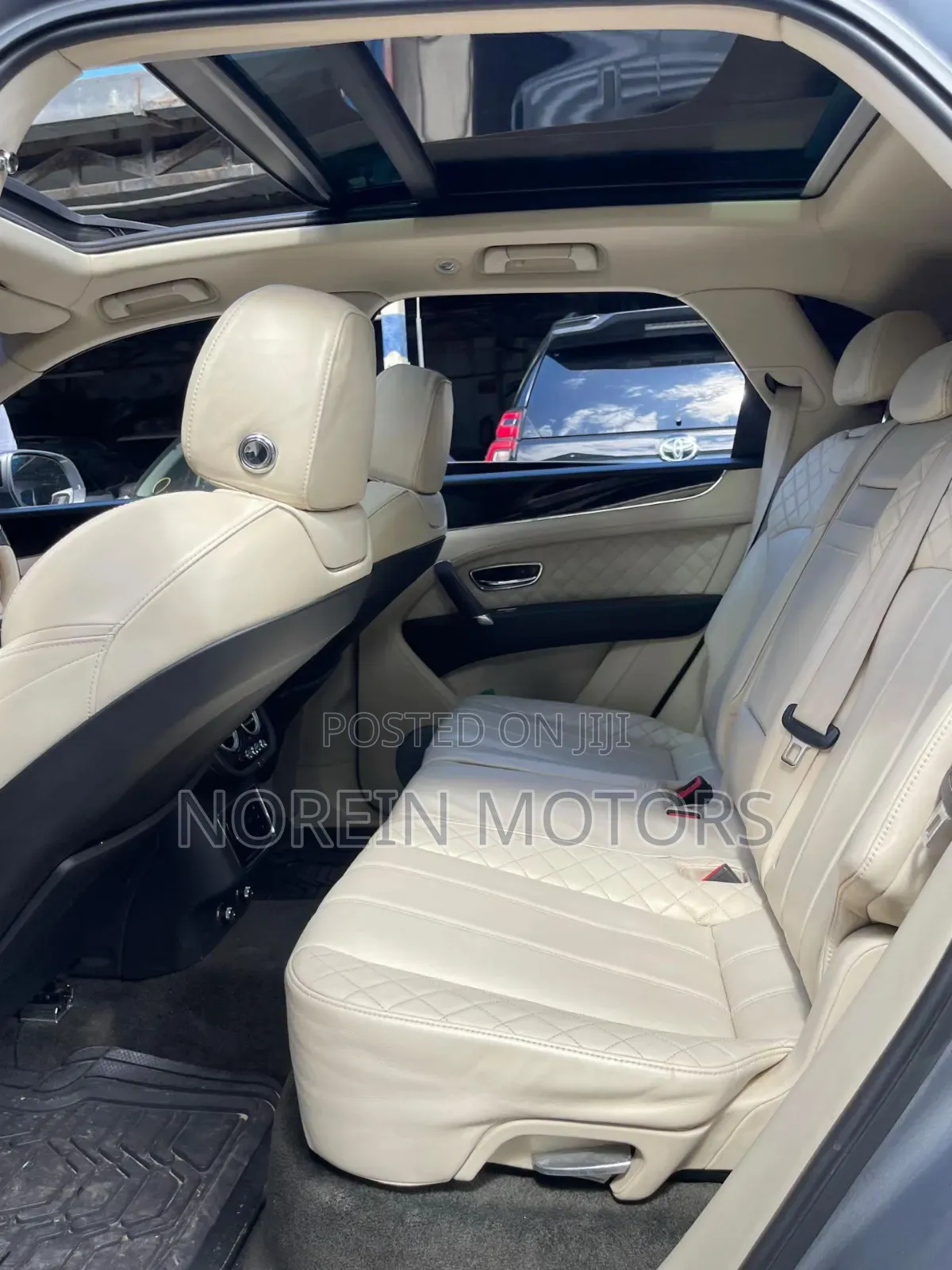 Bentley Bentayga 2017 Silver