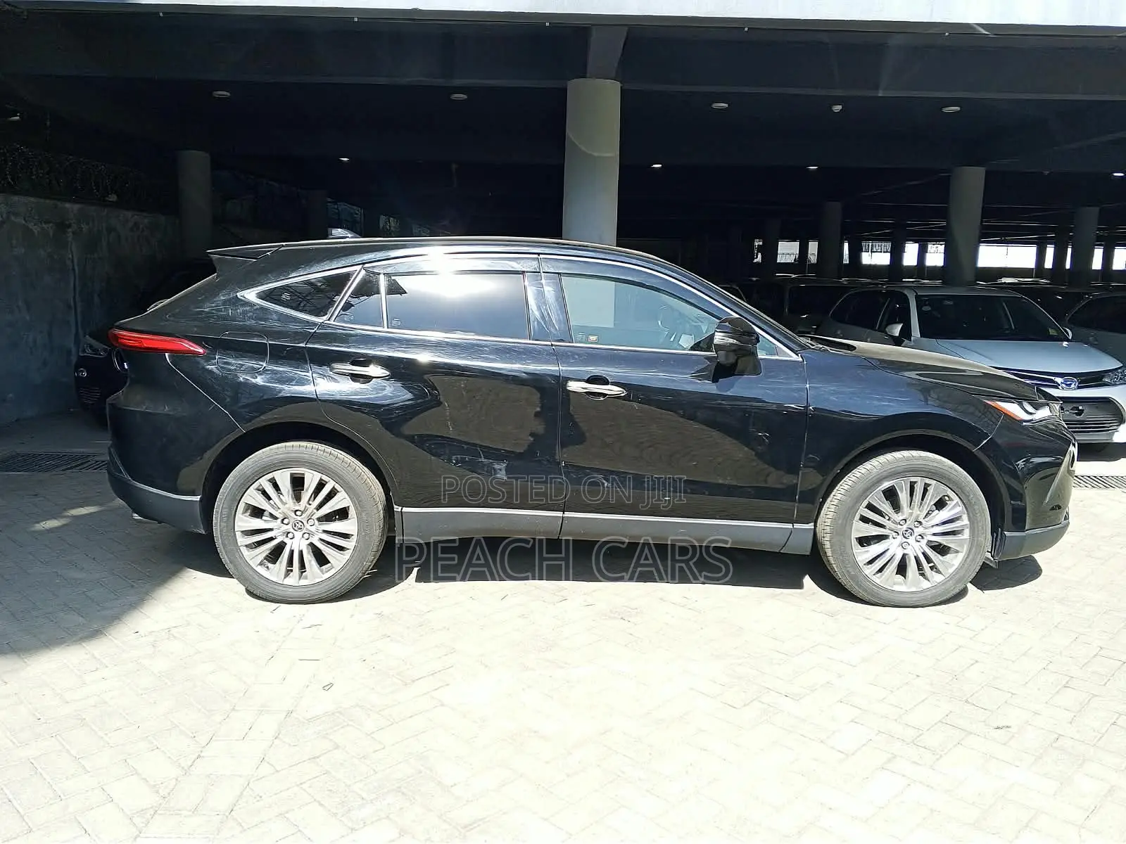 Toyota Harrier 2019 Black