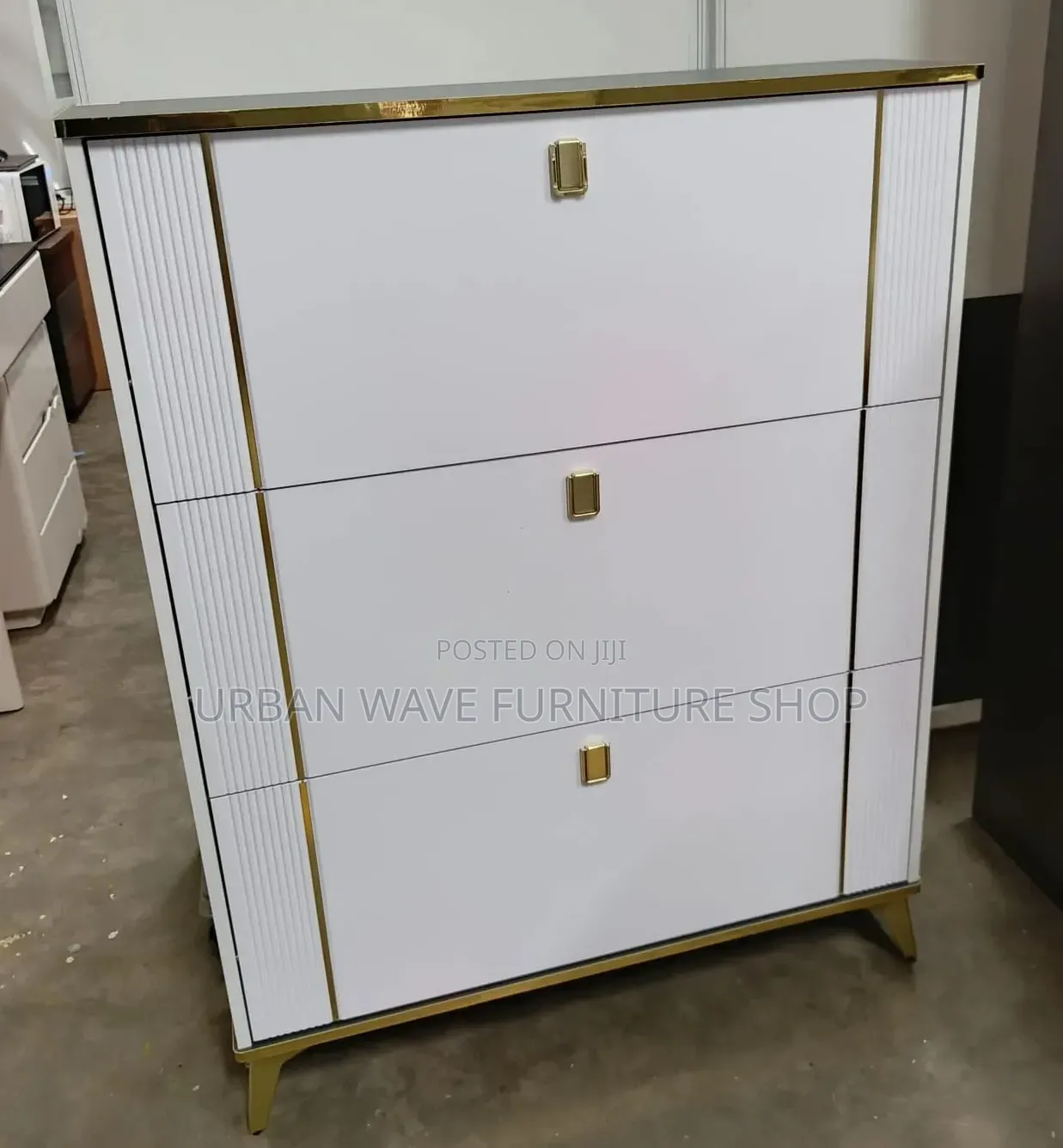 Side Drawer's