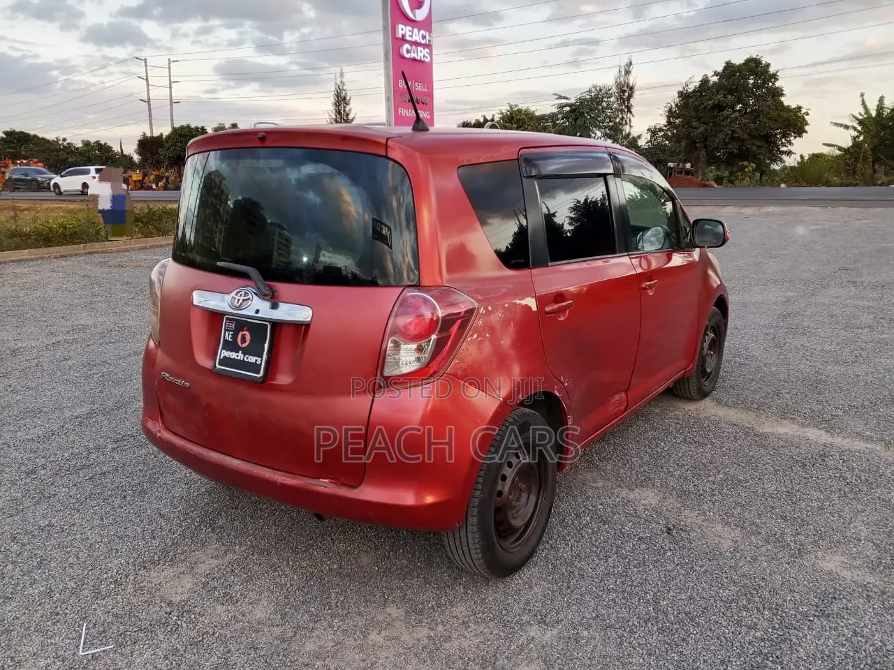 Toyota Ractis 2008 Red