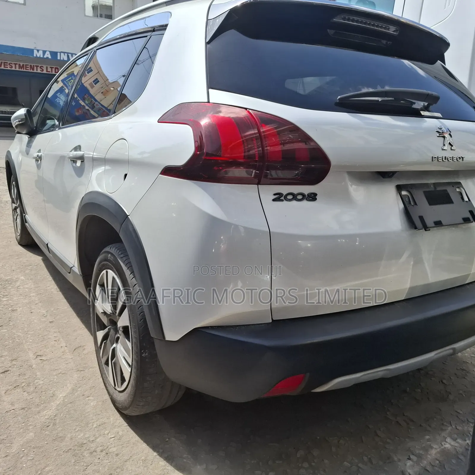 Peugeot 2008 1.2 PureTech (130 Hp) 2018 White