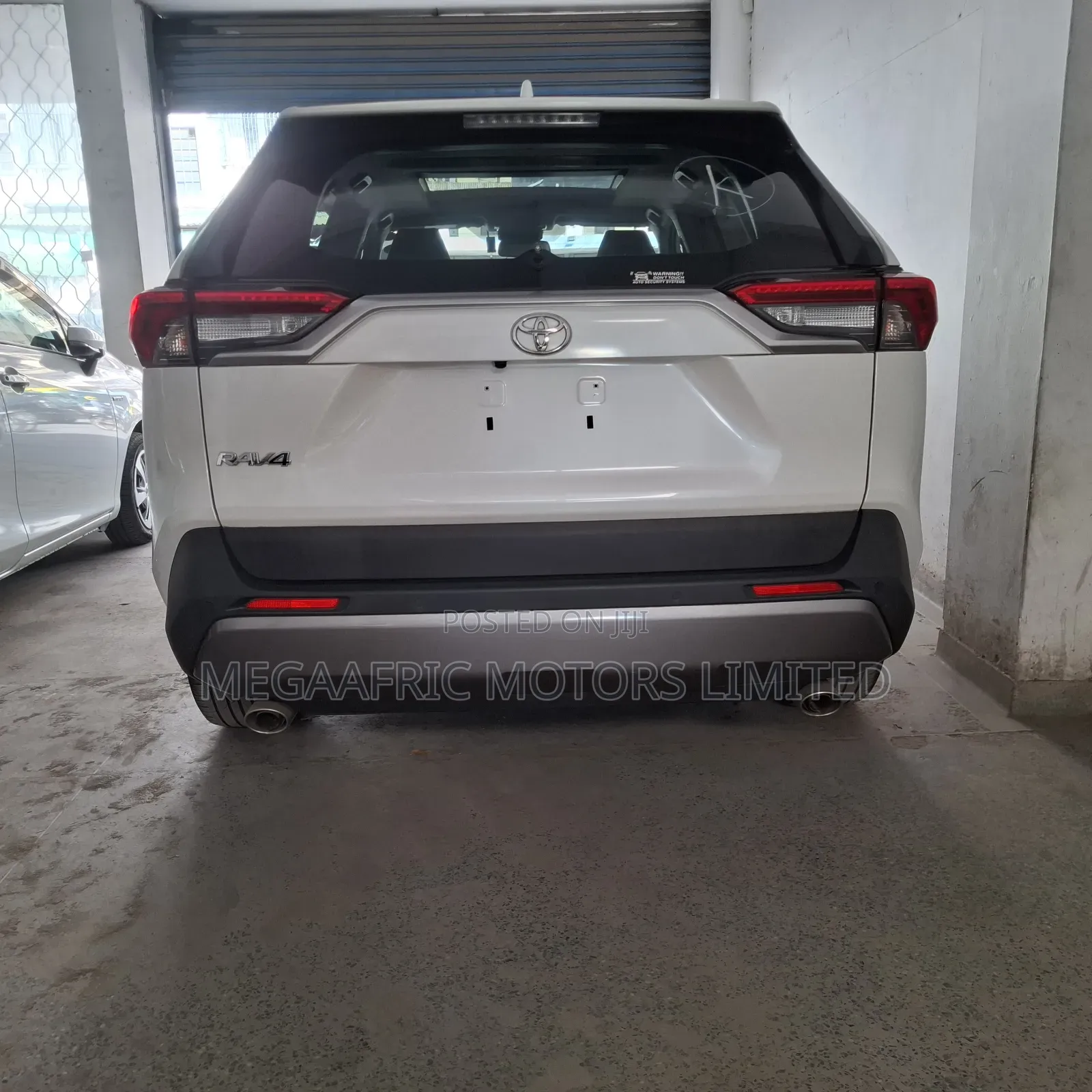 Toyota RAV4 Limited AWD 2019 White