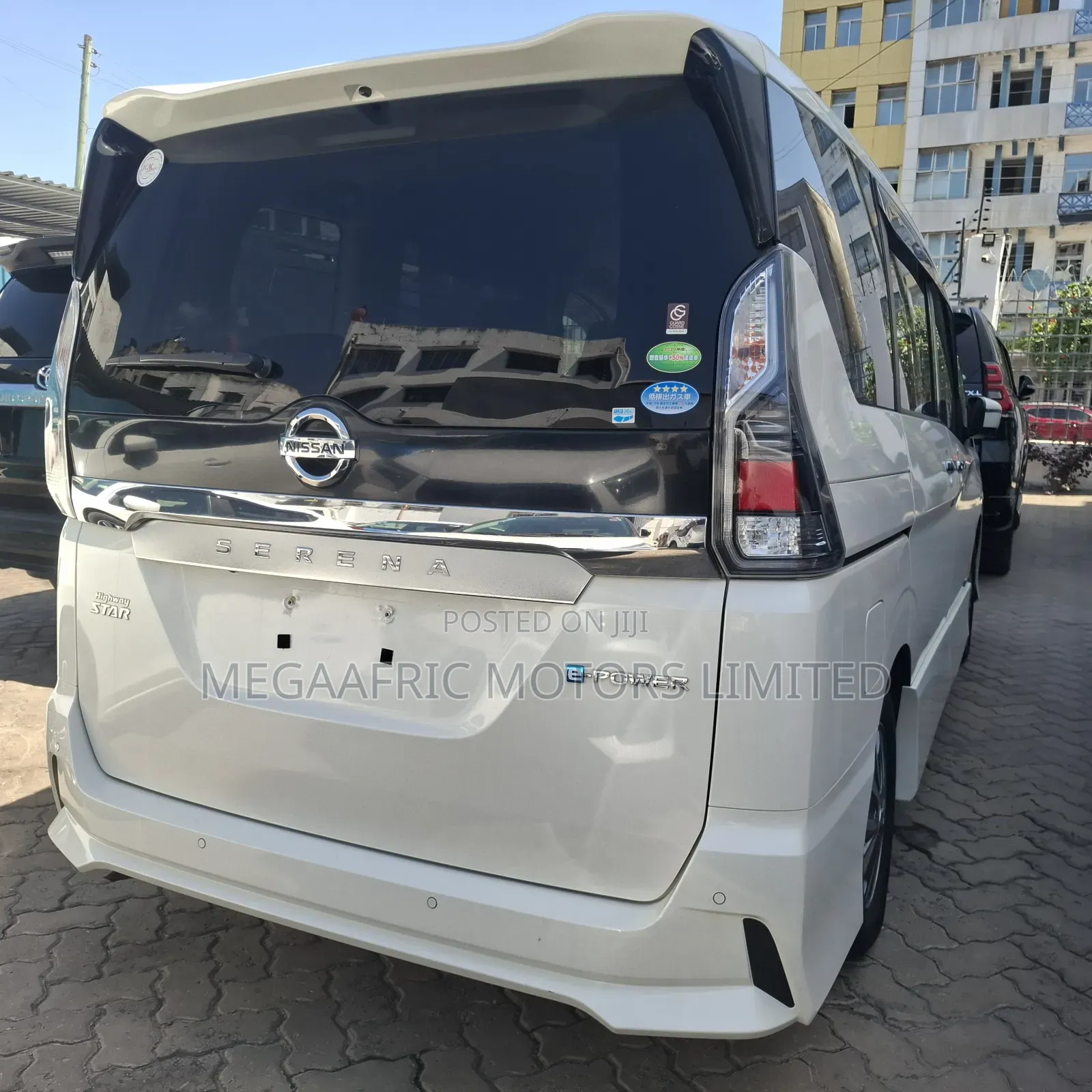 Nissan Serena 2019 White