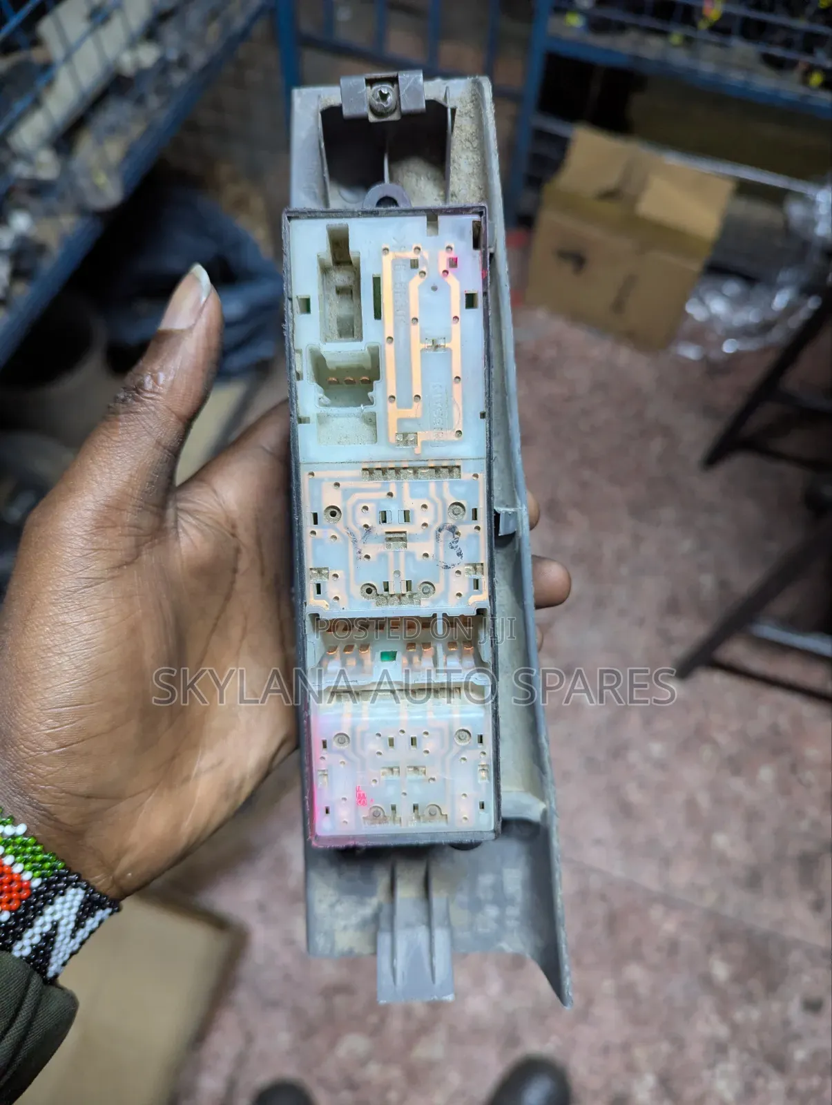 Nissan Wingroad Door Main Switch