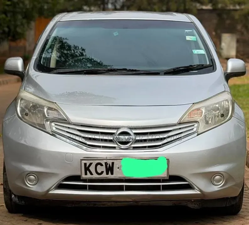Nissan Note 2012 Silver