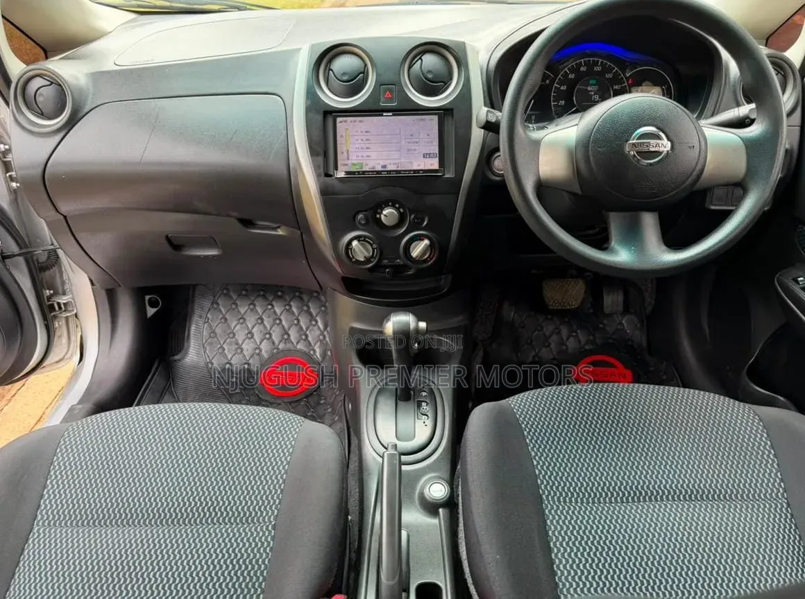 Nissan Note 2012 Silver