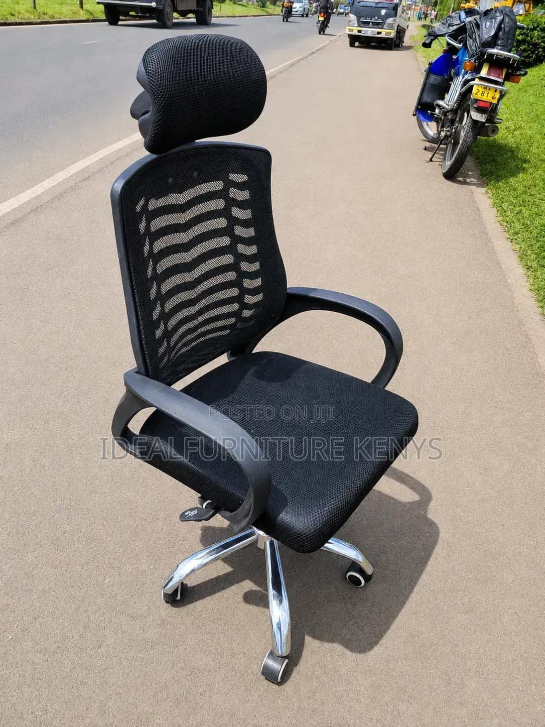 Ergonomic Mesh Office Chair With Headrest