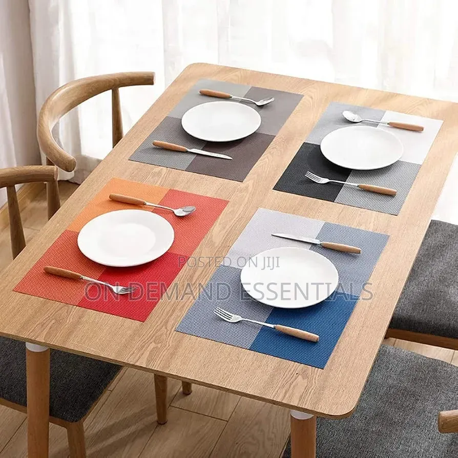 Checked Table Mats