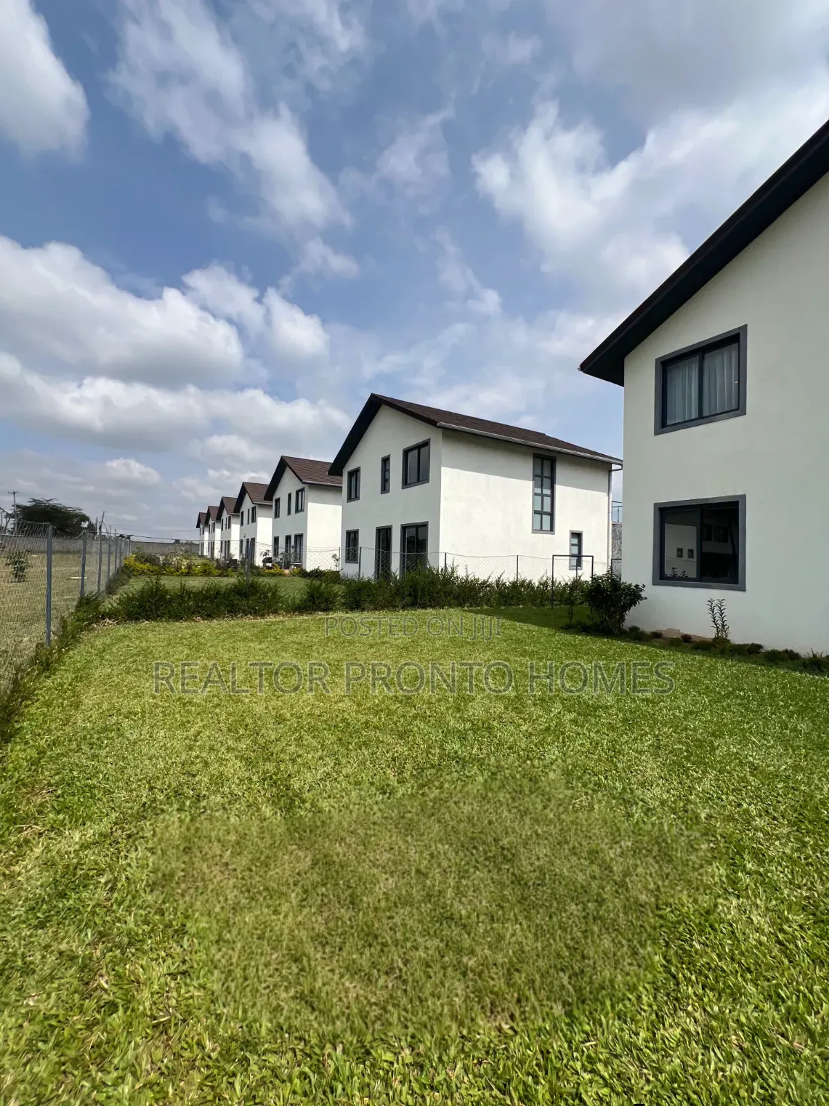 4bdrm Townhouse/Terrace in Ongata Rongai, Maasai Lodge for sale