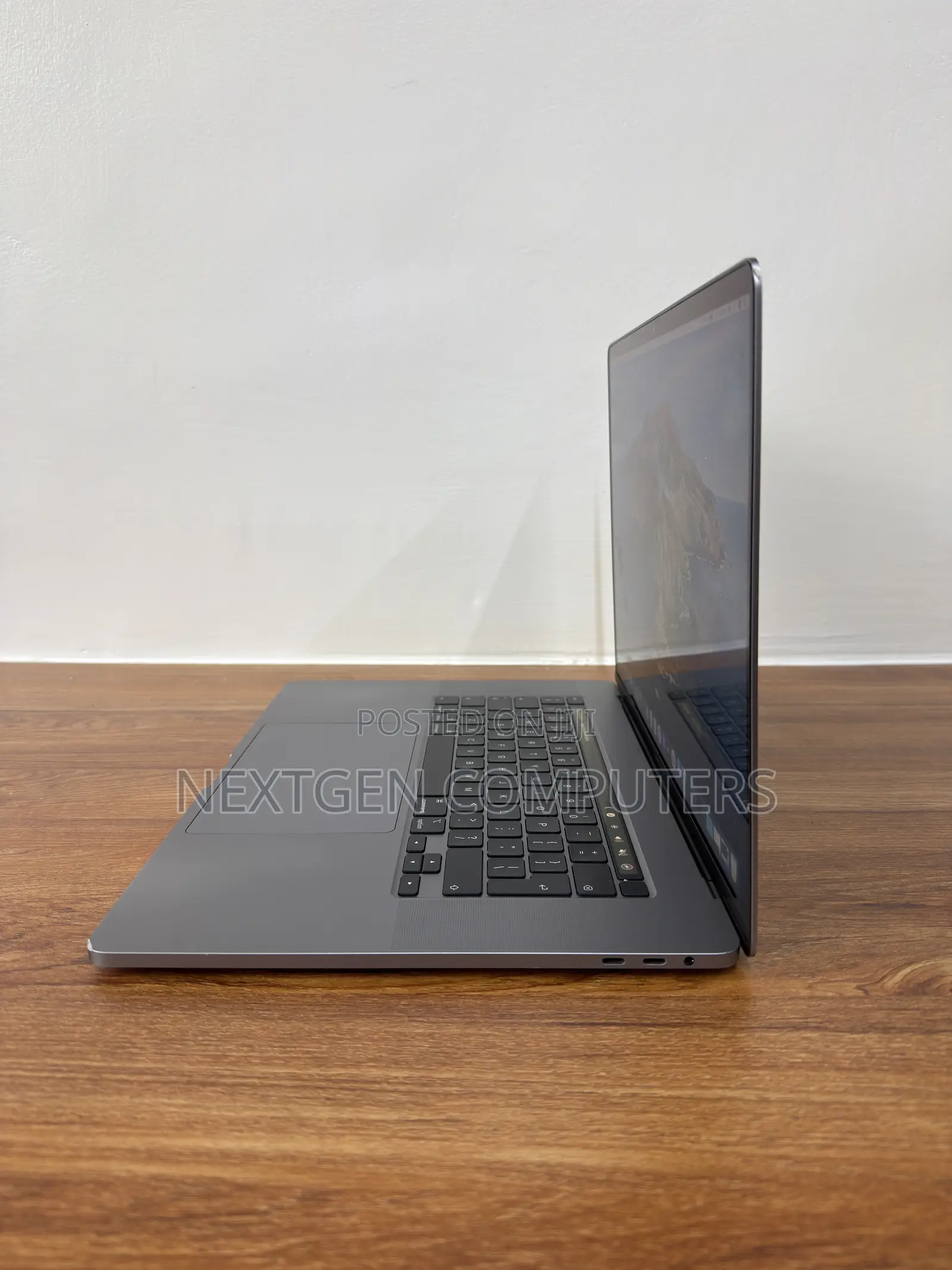 Laptop Apple MacBook Pro 64GB Intel Core i9 SSD 1T