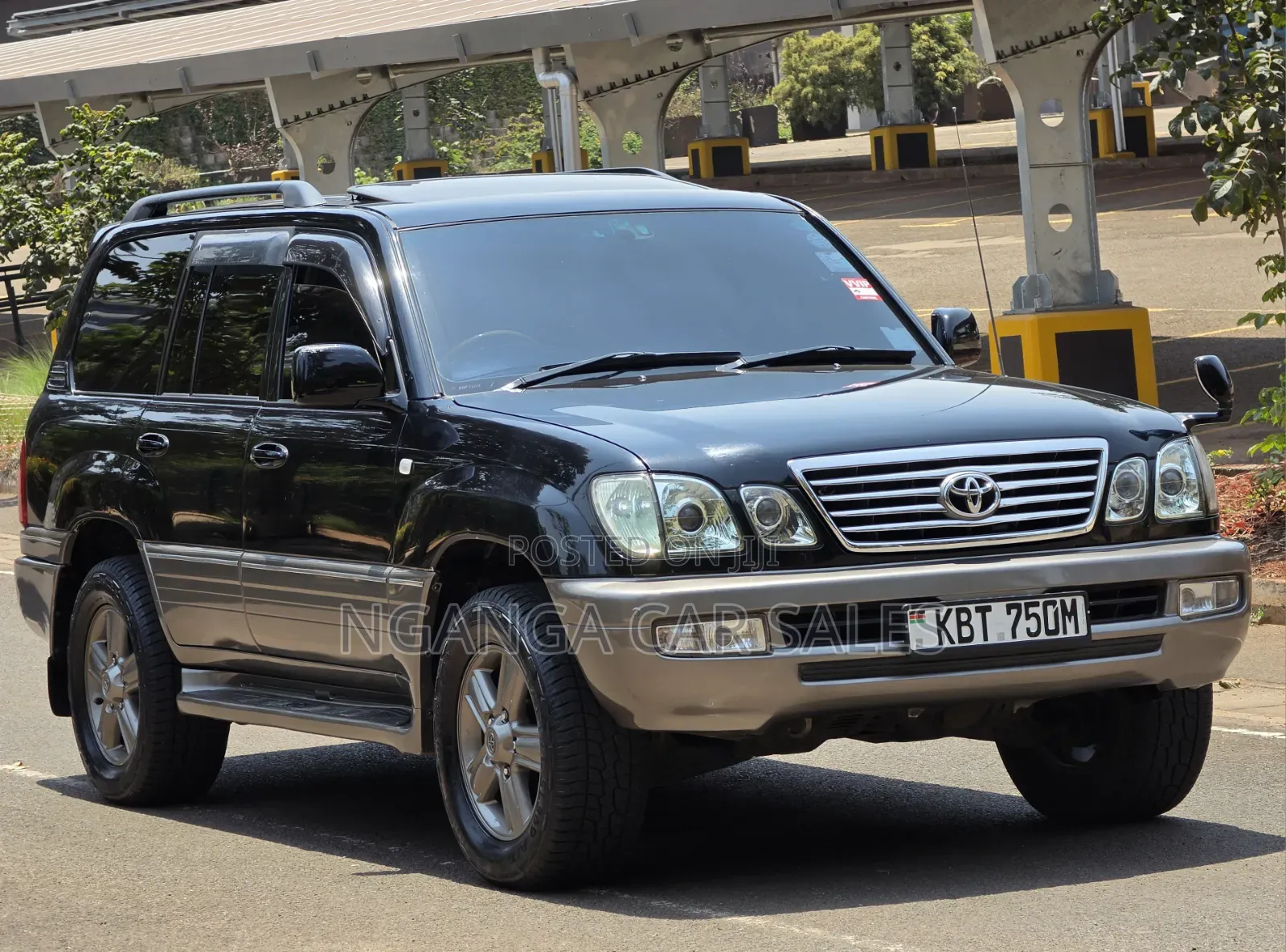 Toyota Land Cruiser 2005 Black
