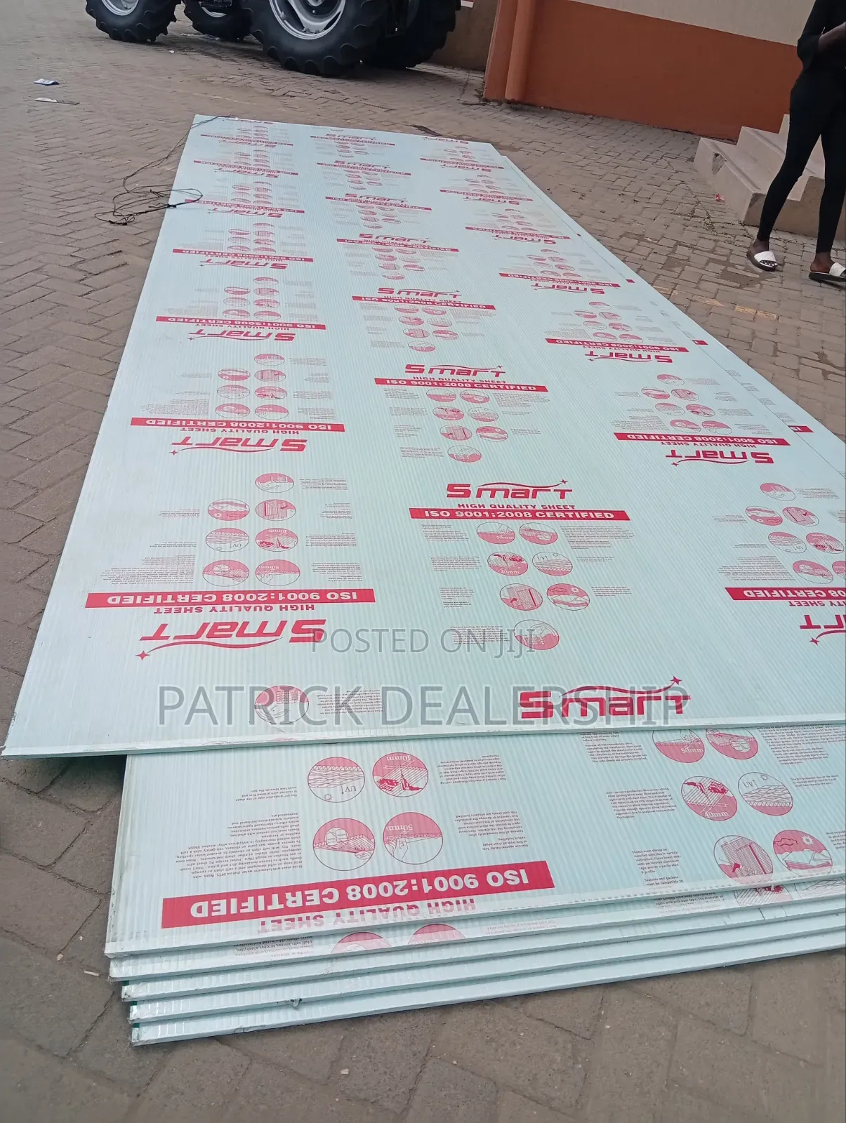Uv-Protected Polycarbonate Sheets