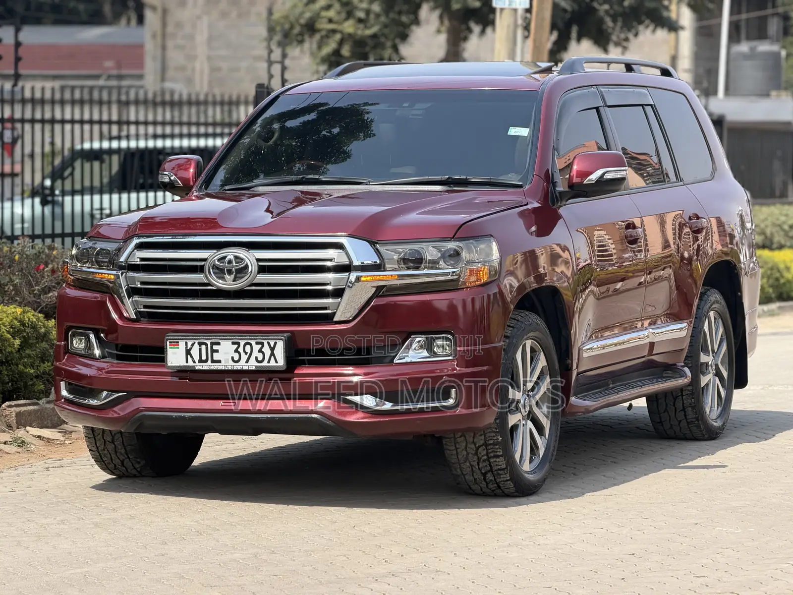 Toyota Land Cruiser 2014 Red