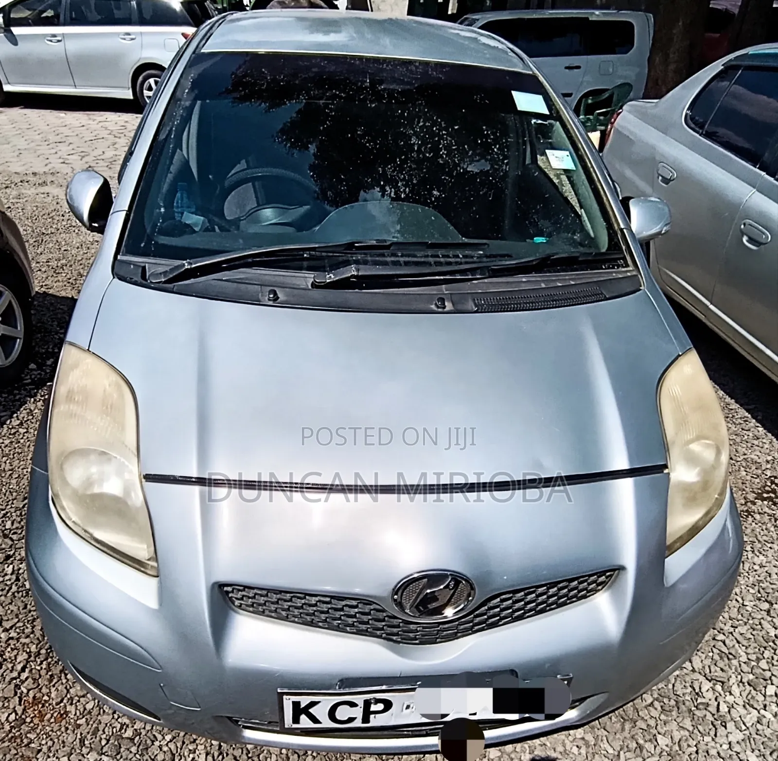 Toyota Vitz 2010 Gray