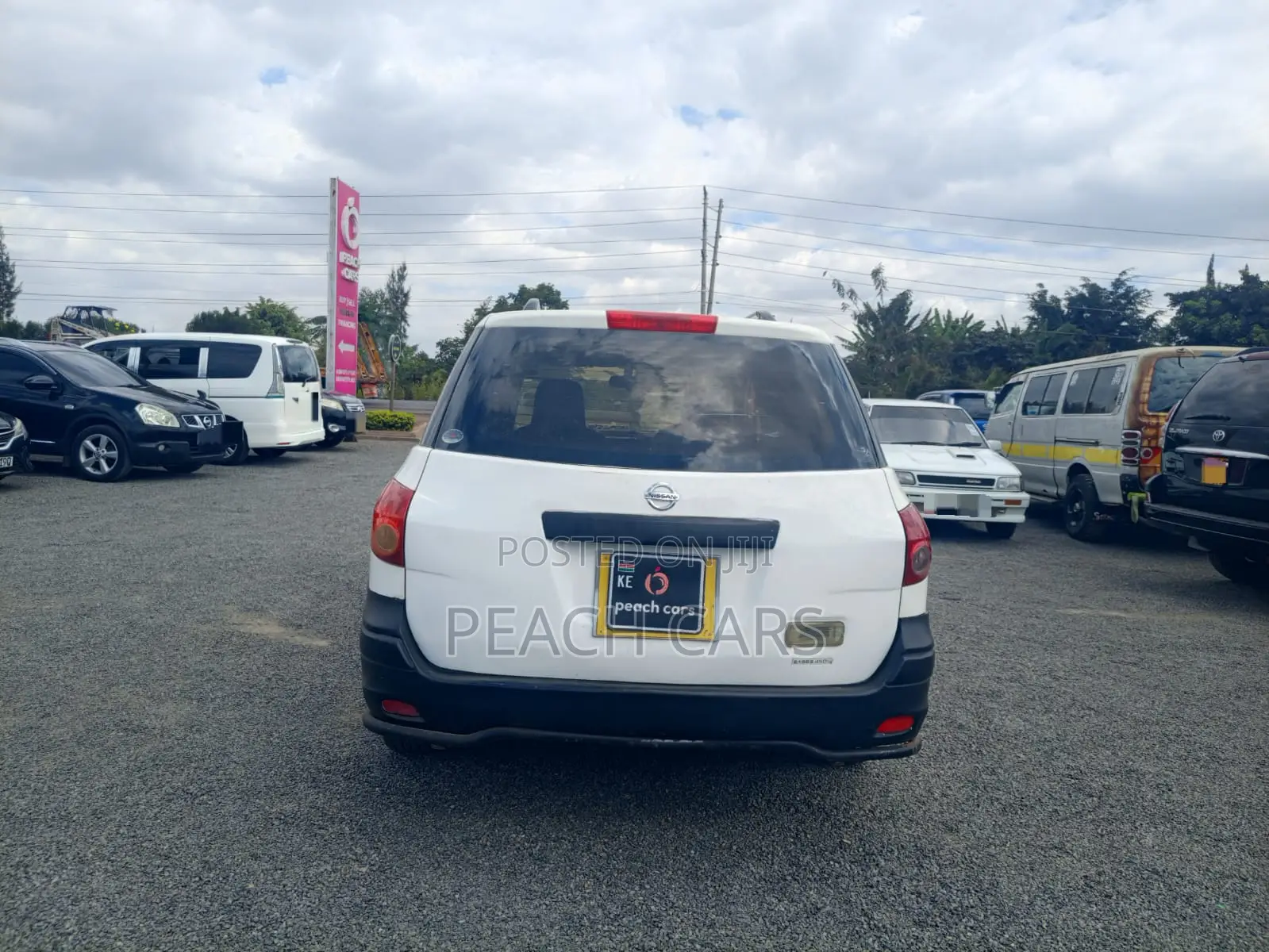 Nissan Advan 2010 White