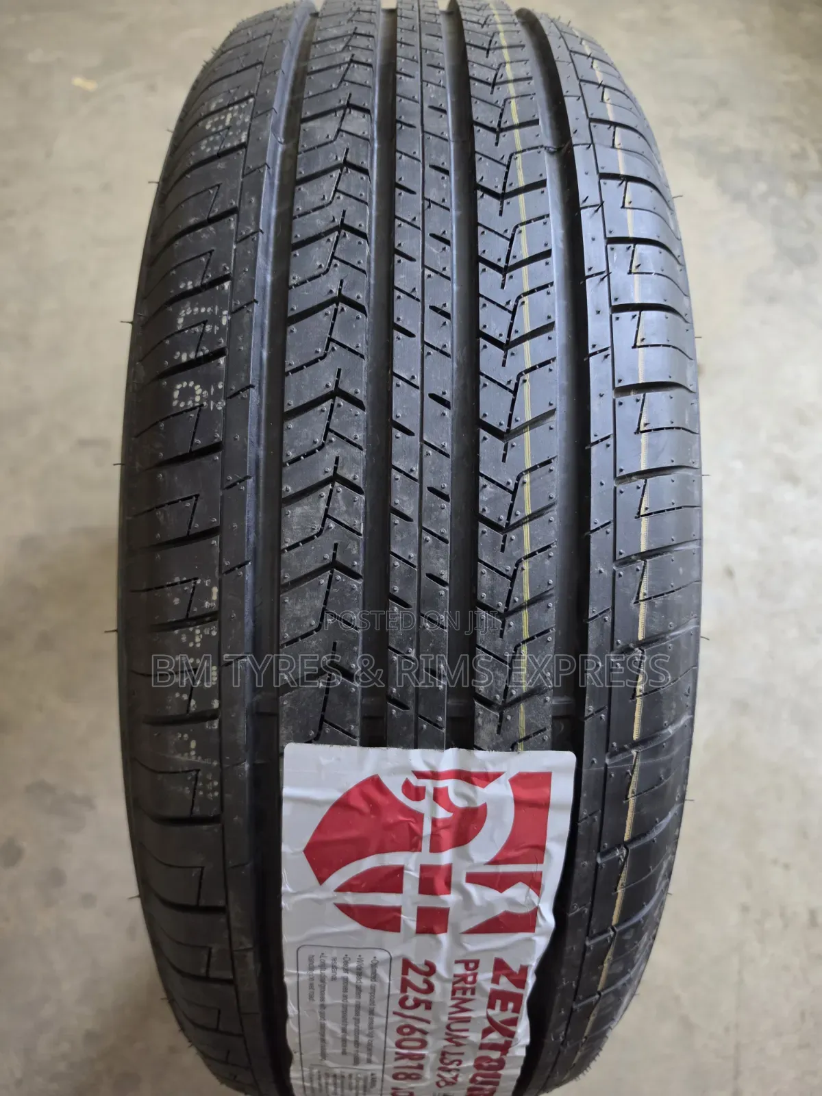 225 /60 R18 Zextour Tires (Highway)