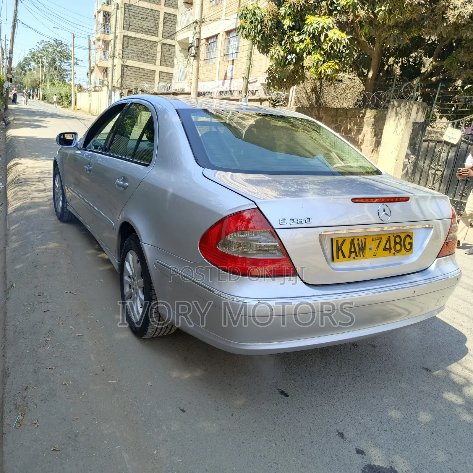 Mercedes-Benz C200 2016 Silver